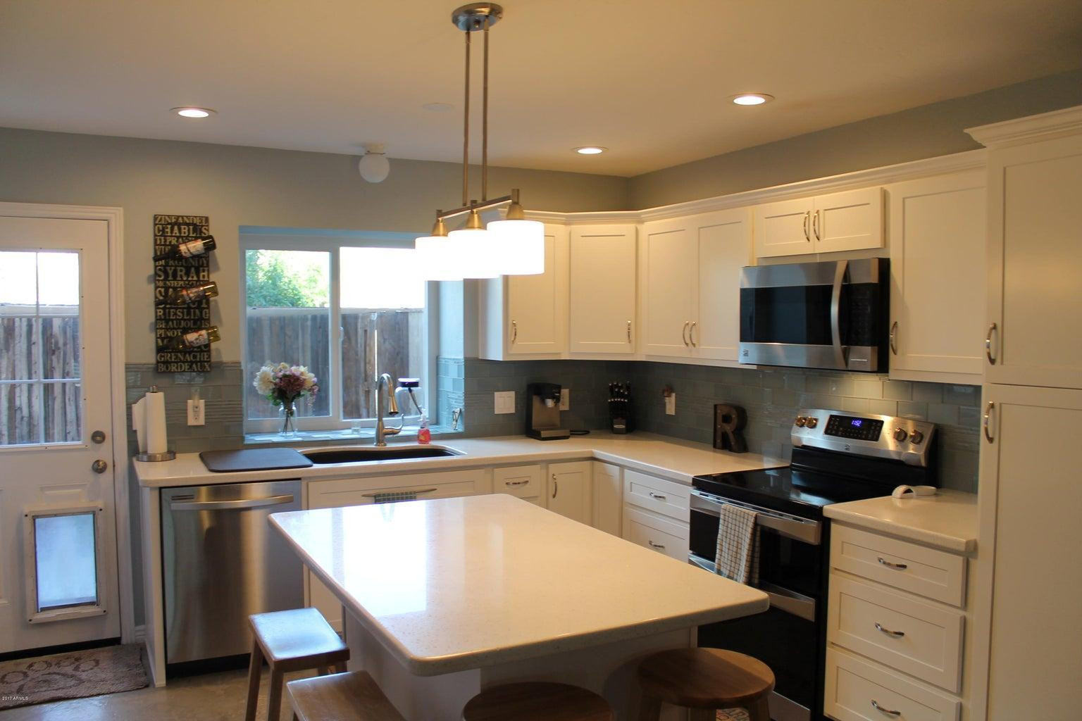 4901 E Kelton Lane Unit 1013