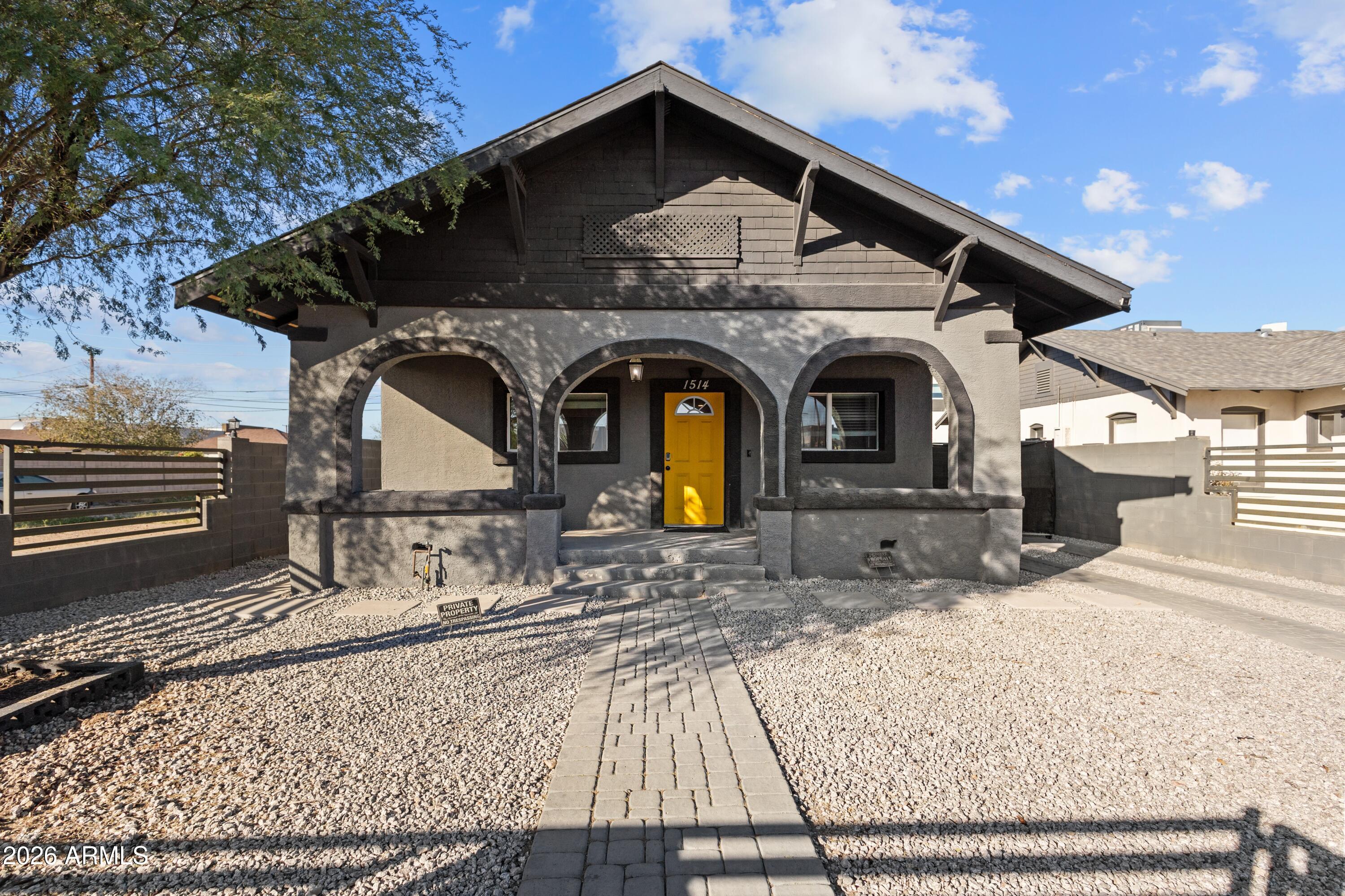 1514 W MONROE Street