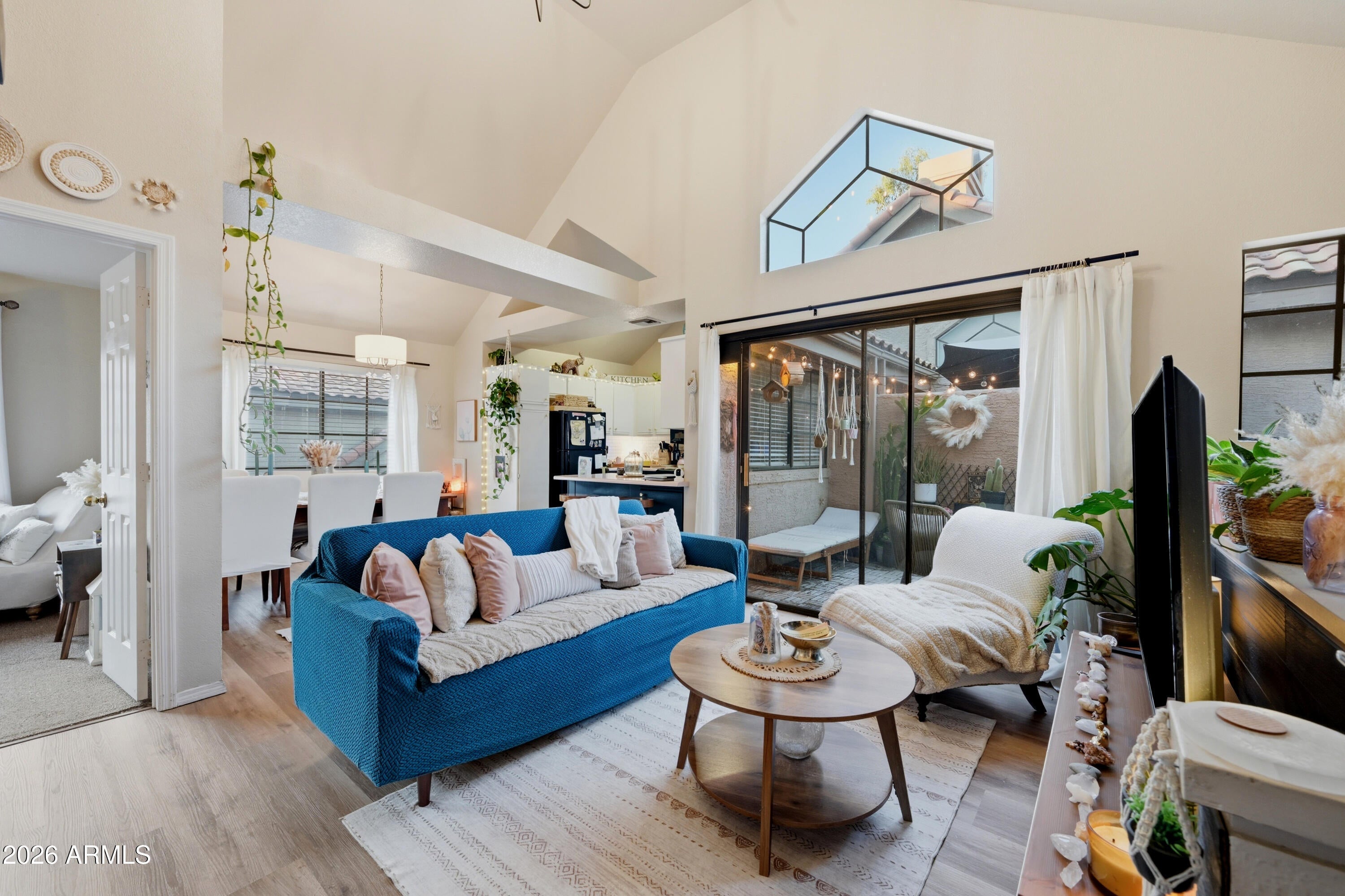 1001 N PASADENA -- -44