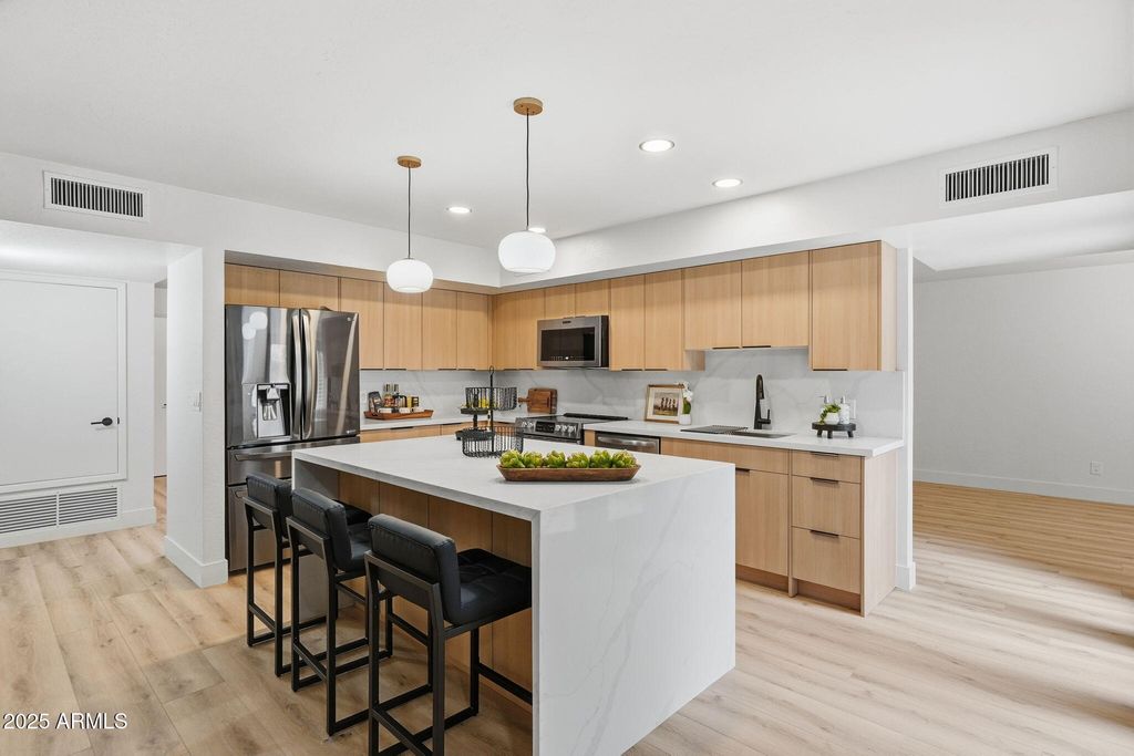 Photo of 8171 E Del Caverna Drive, Scottsdale, AZ 85258 (MLS # 6949150)