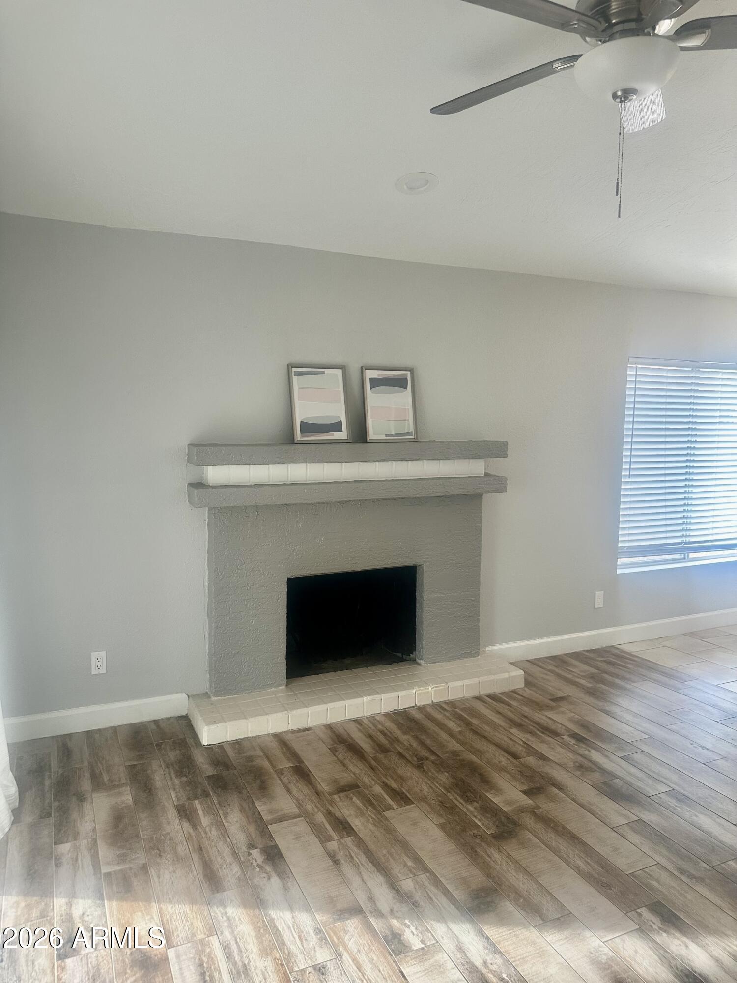 1120 N VAL VISTA Drive 28