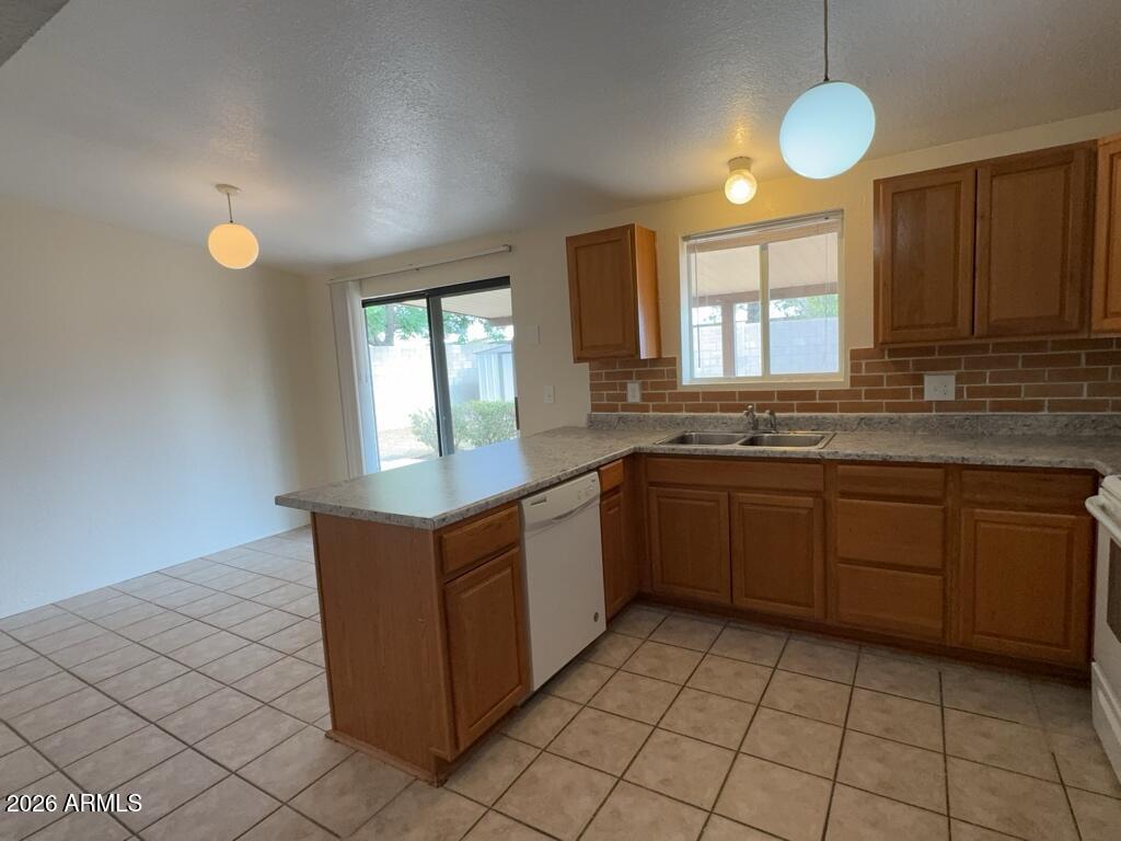 SOMERSET - Residential