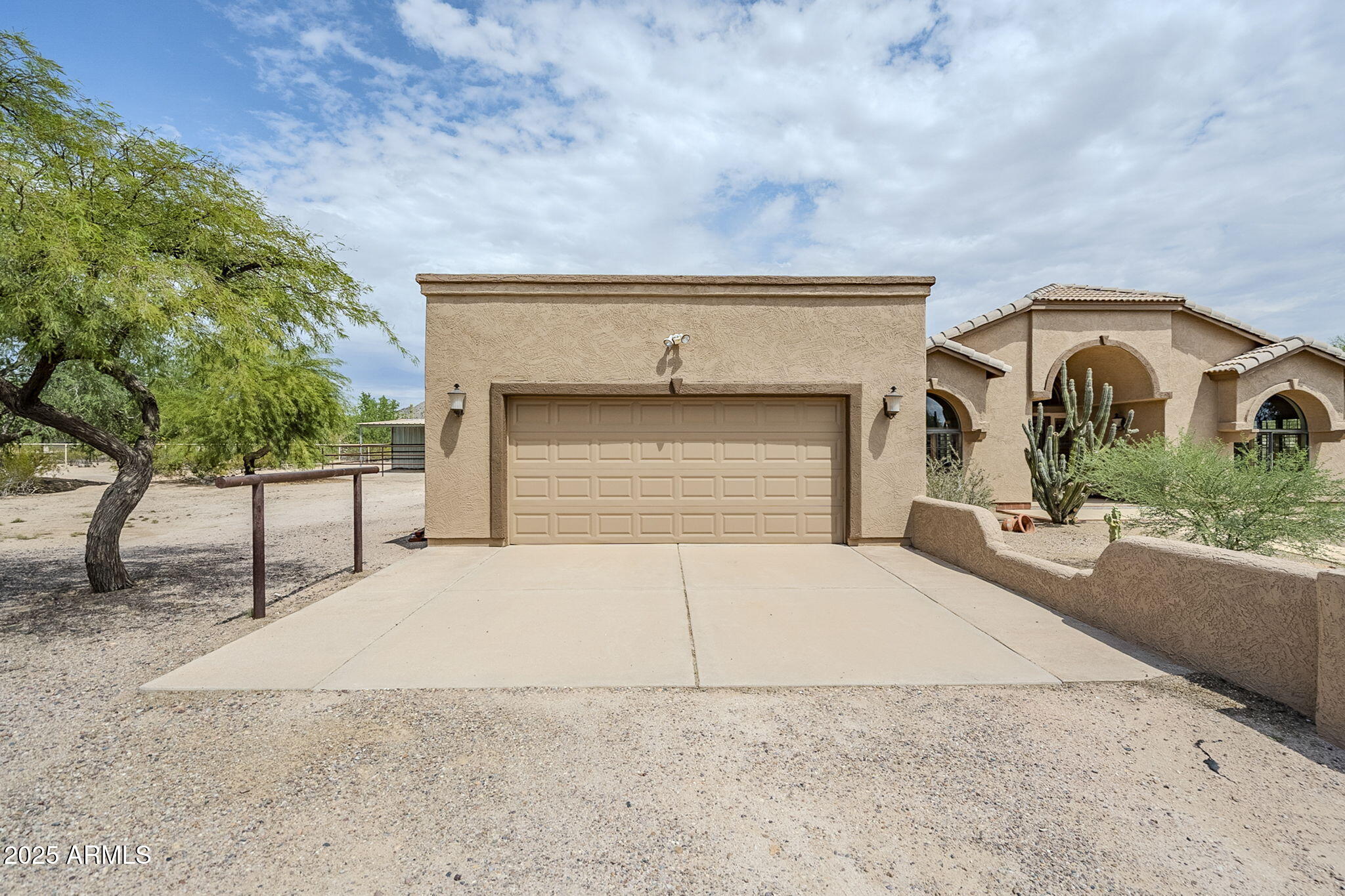 11378 N SOMBRA DEL MONTE Road