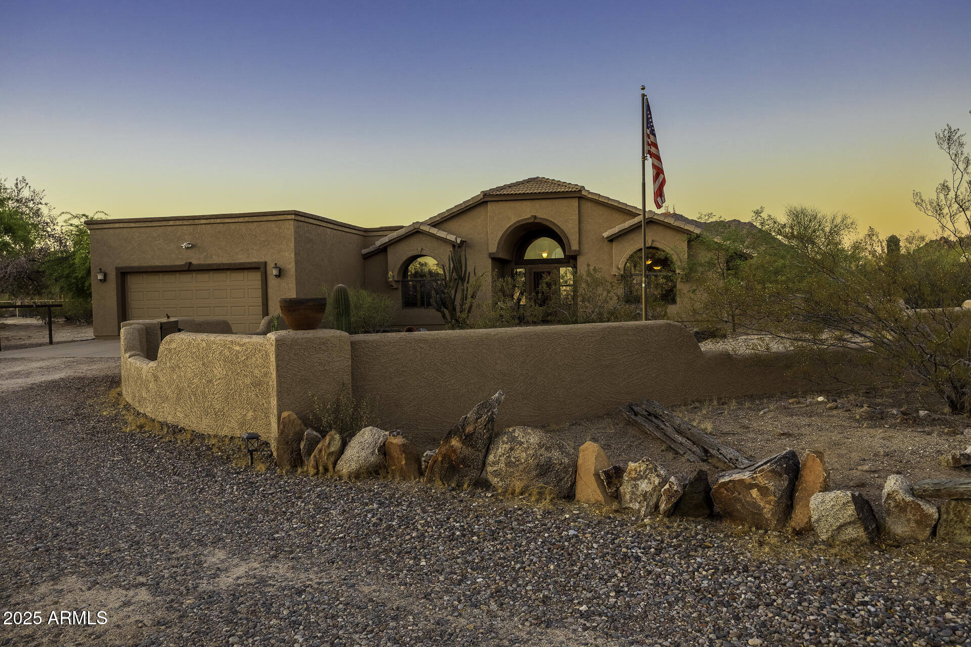 11378 N SOMBRA DEL MONTE Road