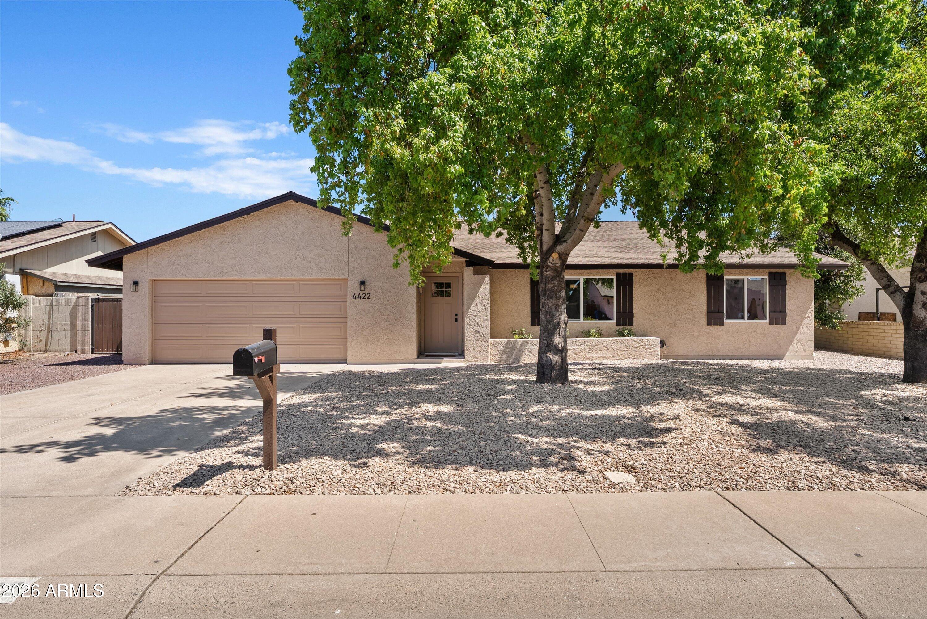 4422 W POINSETTIA Drive