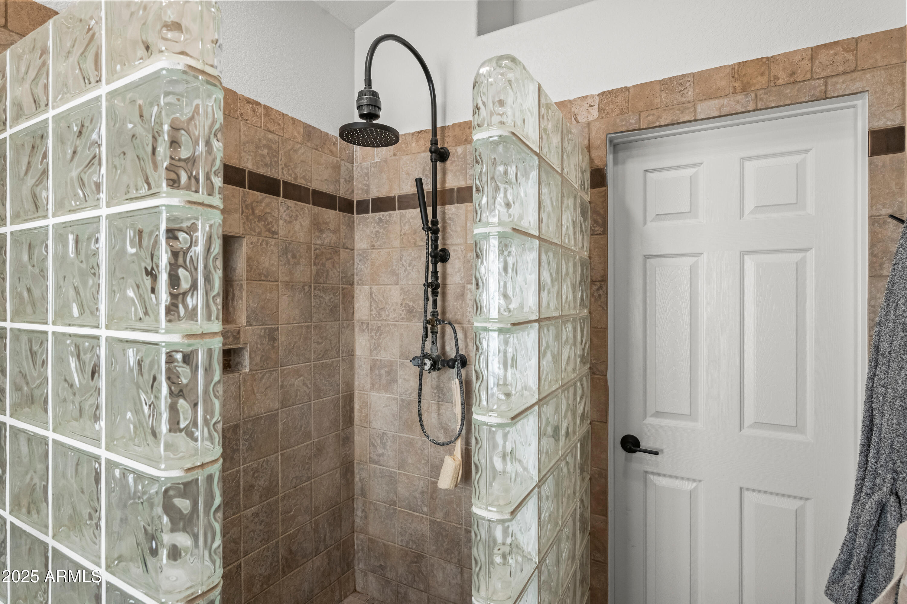 Cave Creek, Arizona 85331, United States, 4 Bedrooms Bedrooms, ,2 BathroomsBathrooms,Residential,Pending,159712