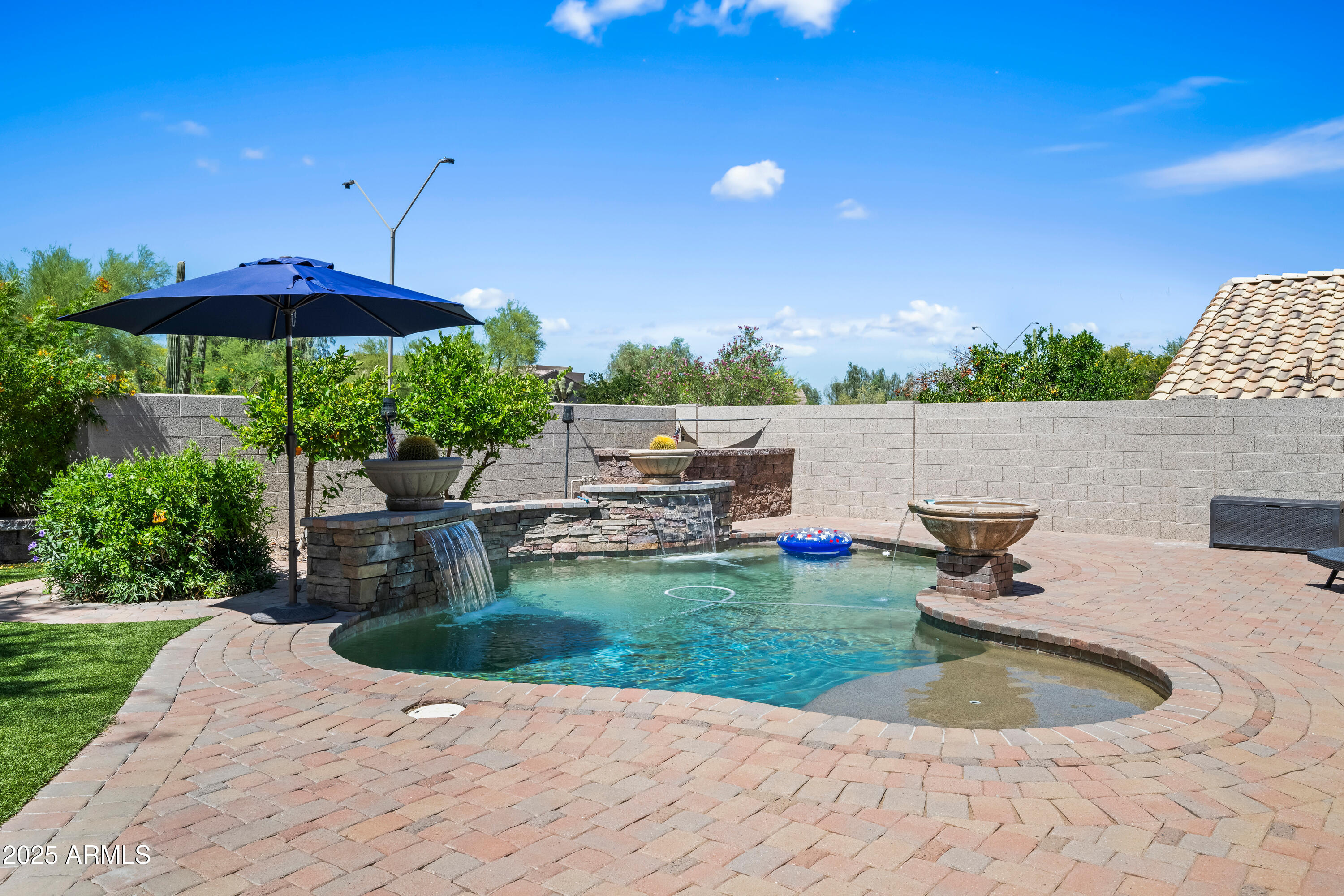 Cave Creek, Arizona 85331, United States, 4 Bedrooms Bedrooms, ,2 BathroomsBathrooms,Residential,Pending,159712