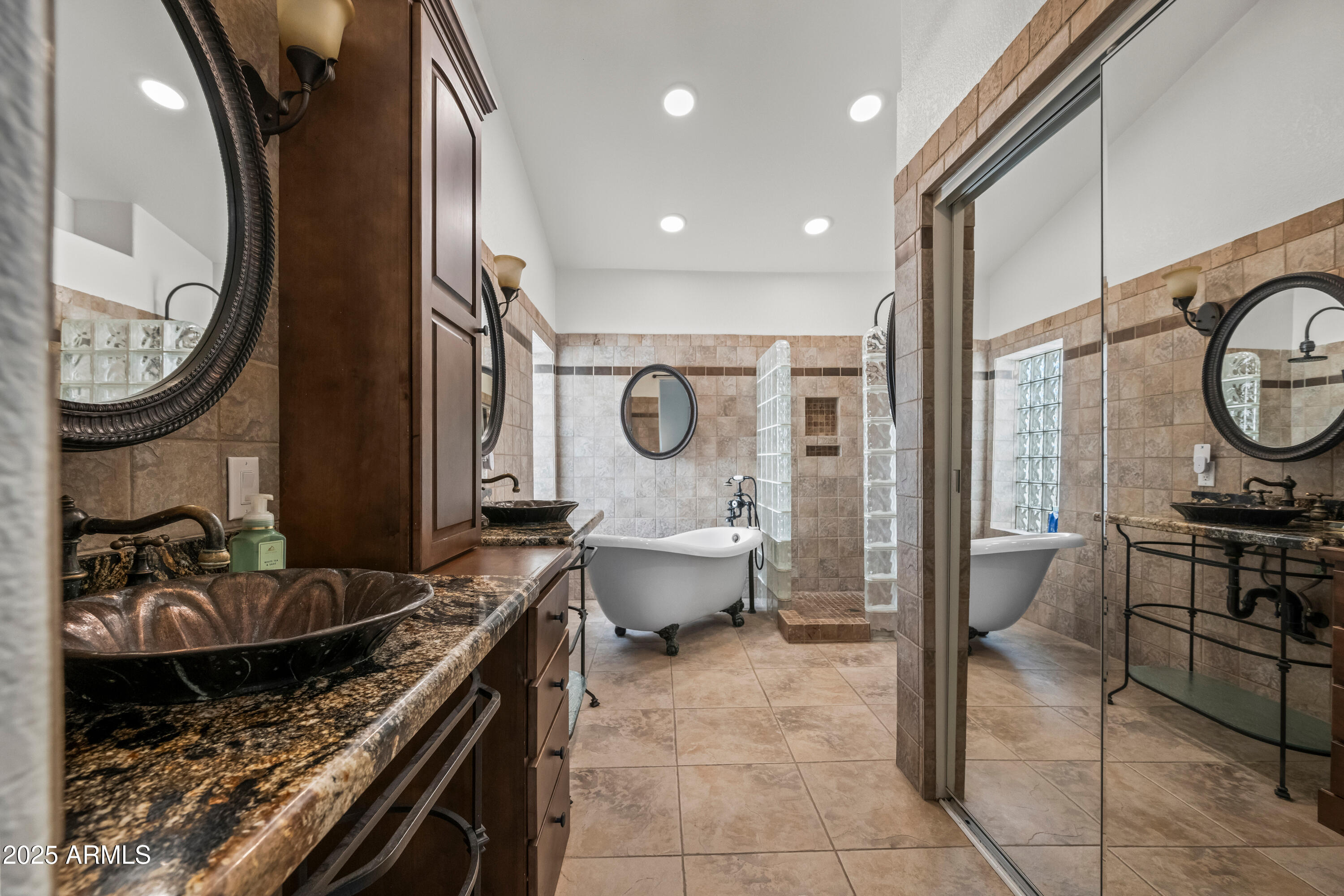 Cave Creek, Arizona 85331, United States, 4 Bedrooms Bedrooms, ,2 BathroomsBathrooms,Residential,Pending,159712