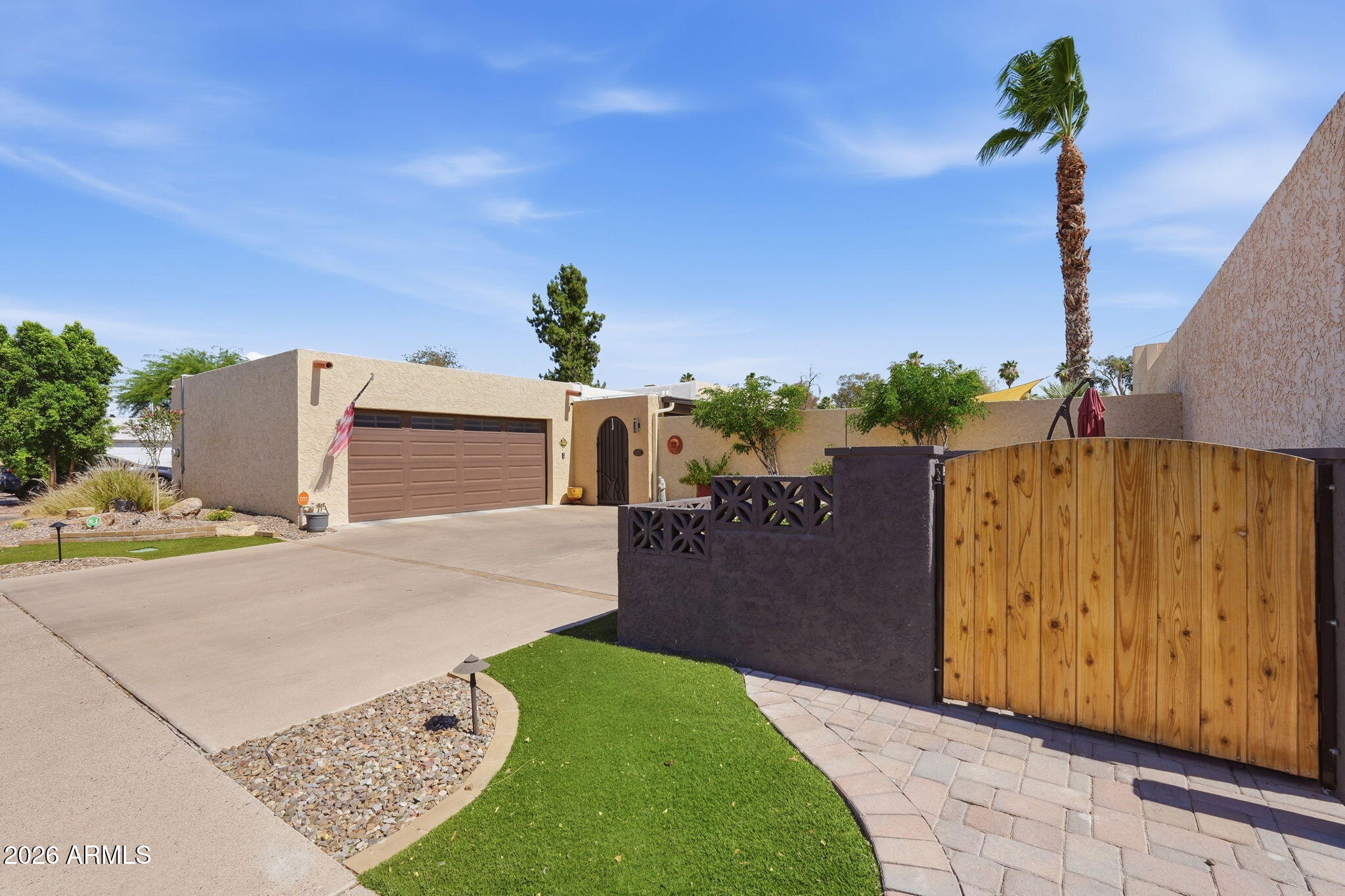 2107 E ALAMEDA Drive
