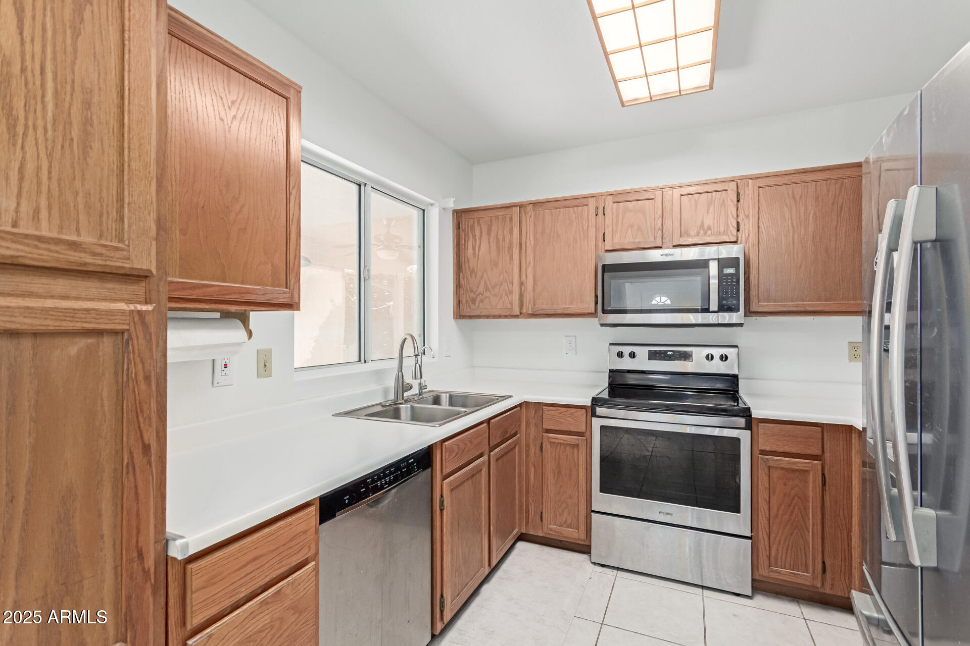 1531 E BUENA VISTA Drive