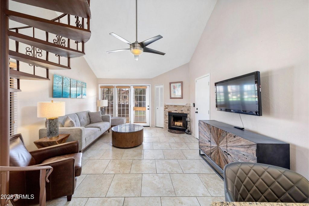 Photo of 4901 S Calle Los Cerros Drive #267, Tempe, AZ 85282 (MLS # 6915967)