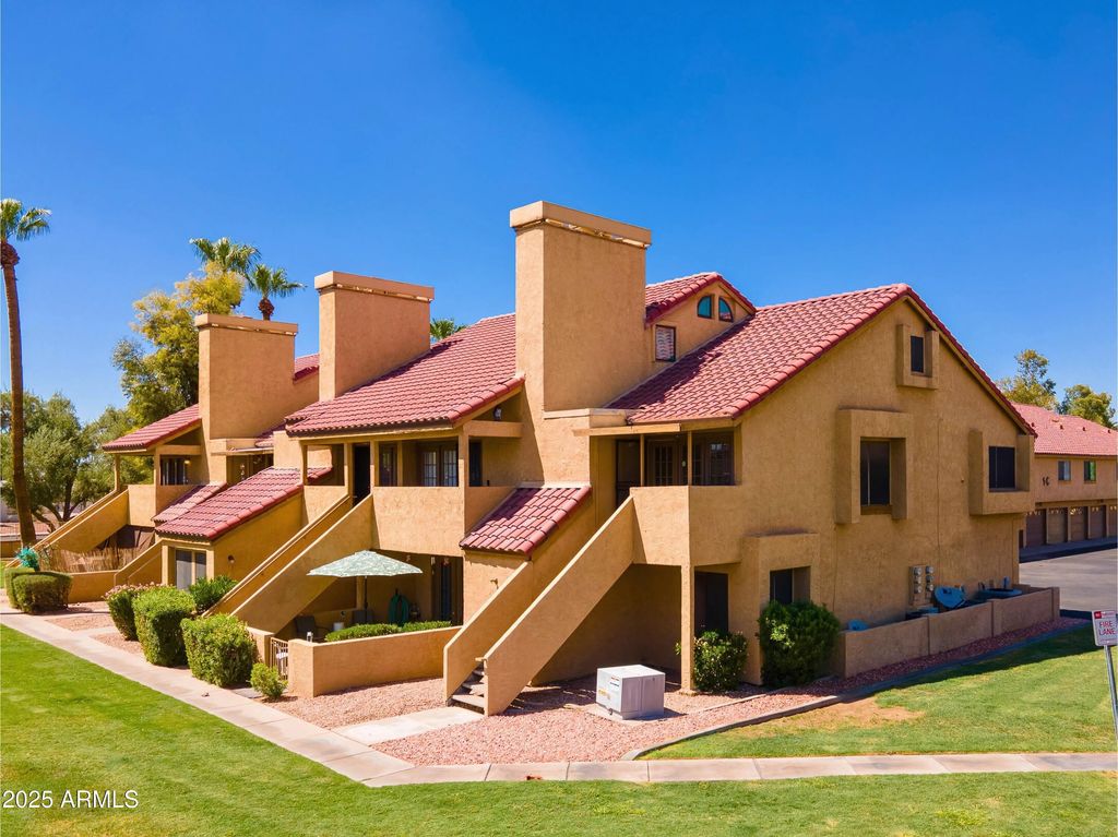 Photo of 4901 S Calle Los Cerros Drive #267, Tempe, AZ 85282 (MLS # 6915967)