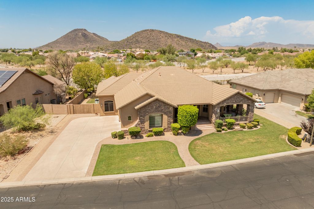 Photo of 4110 W Oraibi Drive, Glendale, AZ 85308 (MLS # 6969811)