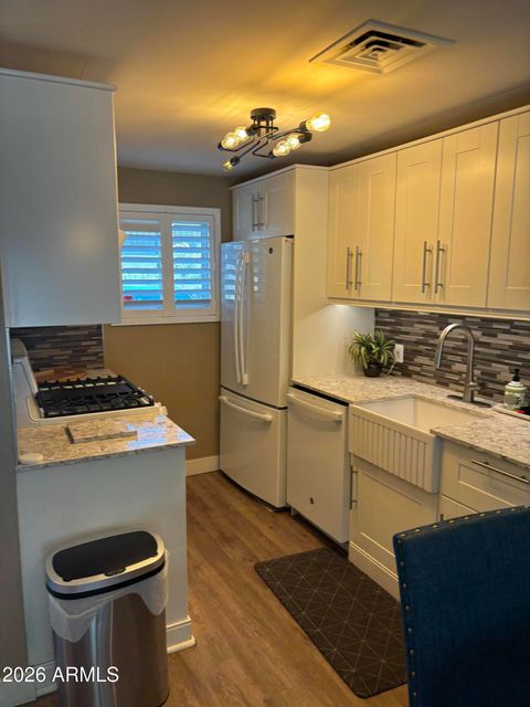 6125 E INDIAN SCHOOL Road 194 Scottsdale AZ 85251