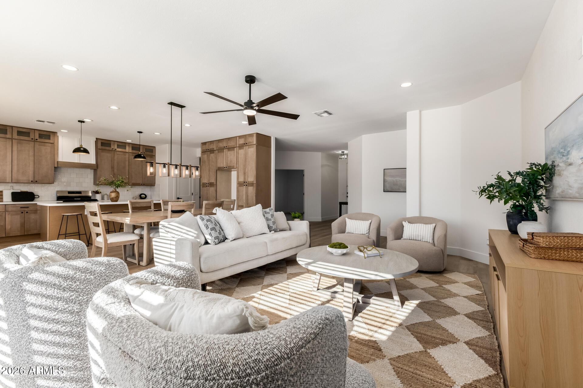 31520 N SUNFLOWER Way