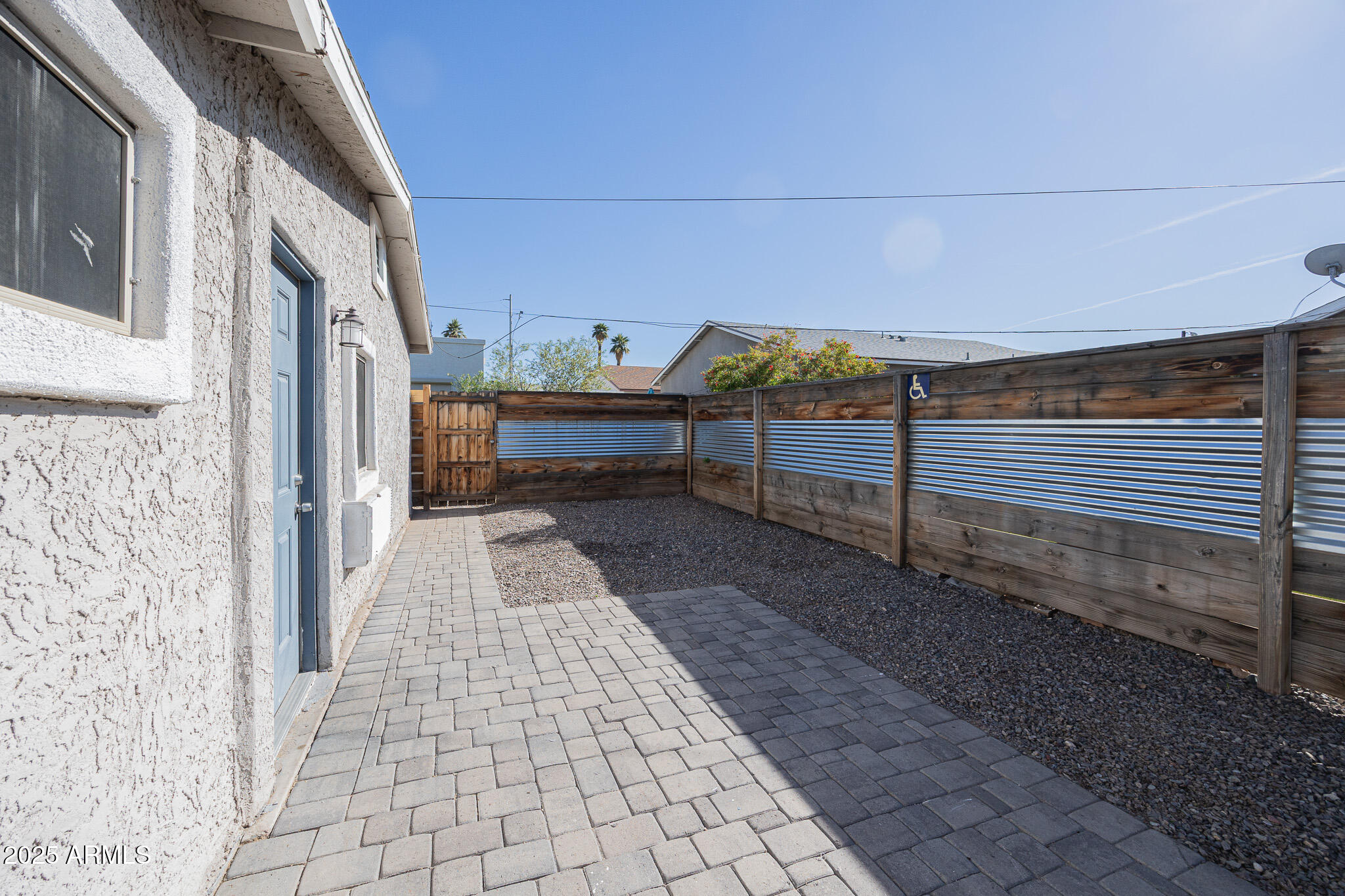 1026 E PIERCE Street B