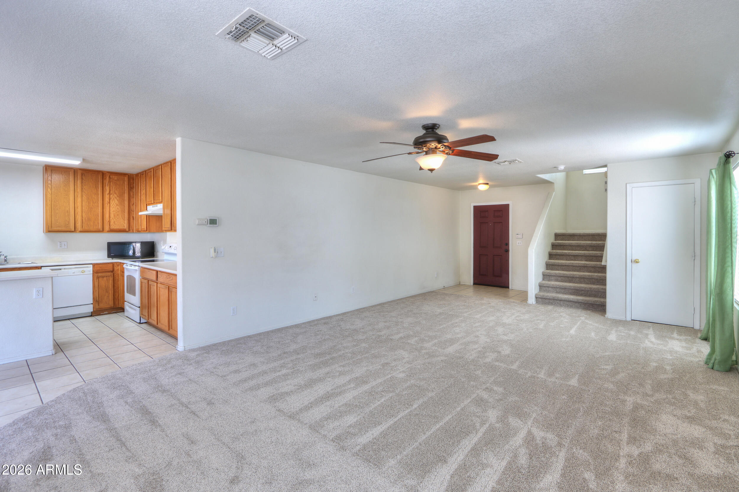 1014 S MOSLEY Drive