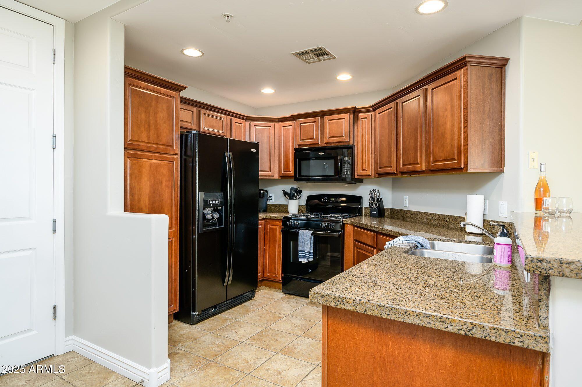 5450 E DEER VALLEY Drive 3008