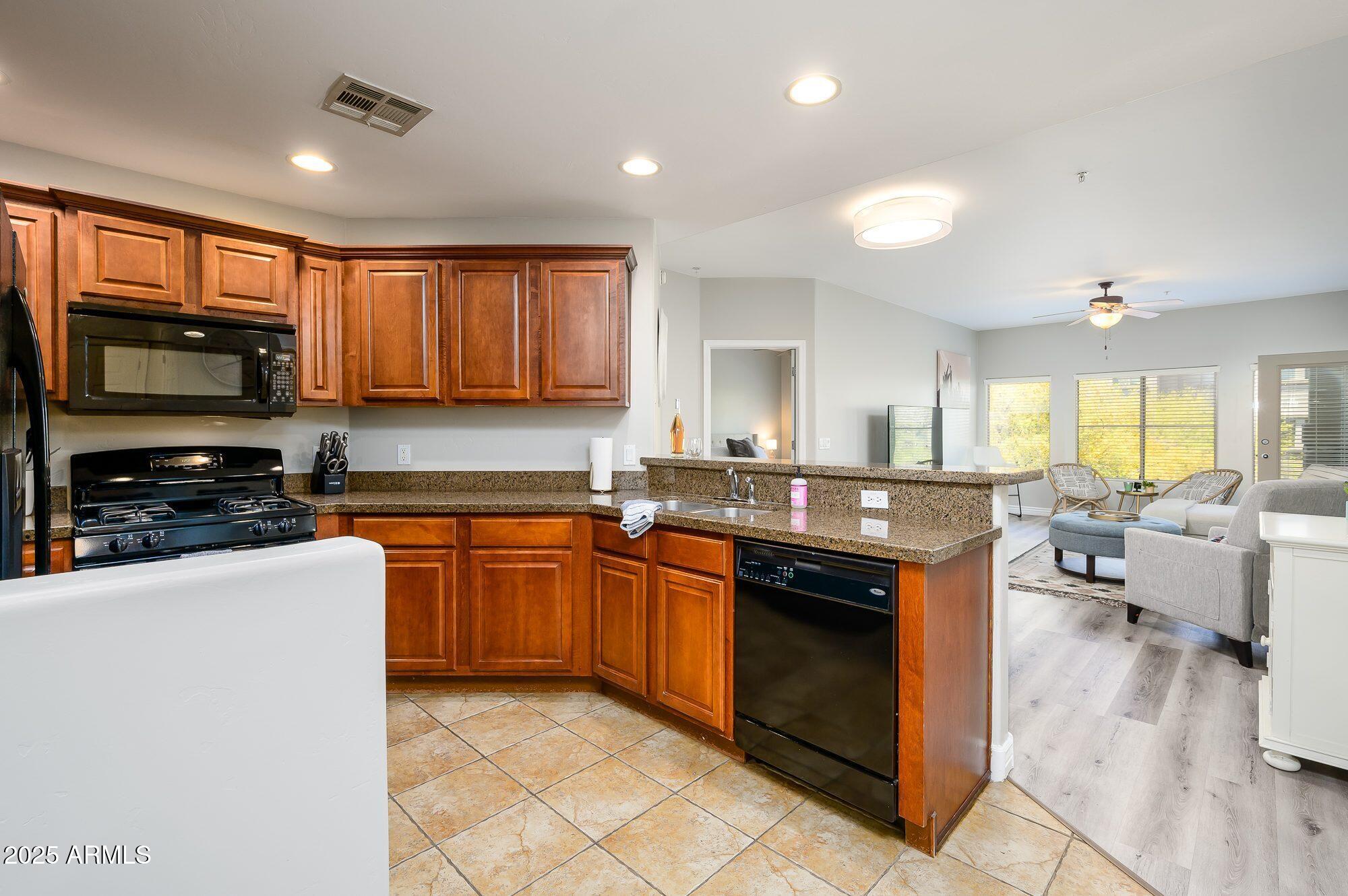 5450 E DEER VALLEY Drive 3008