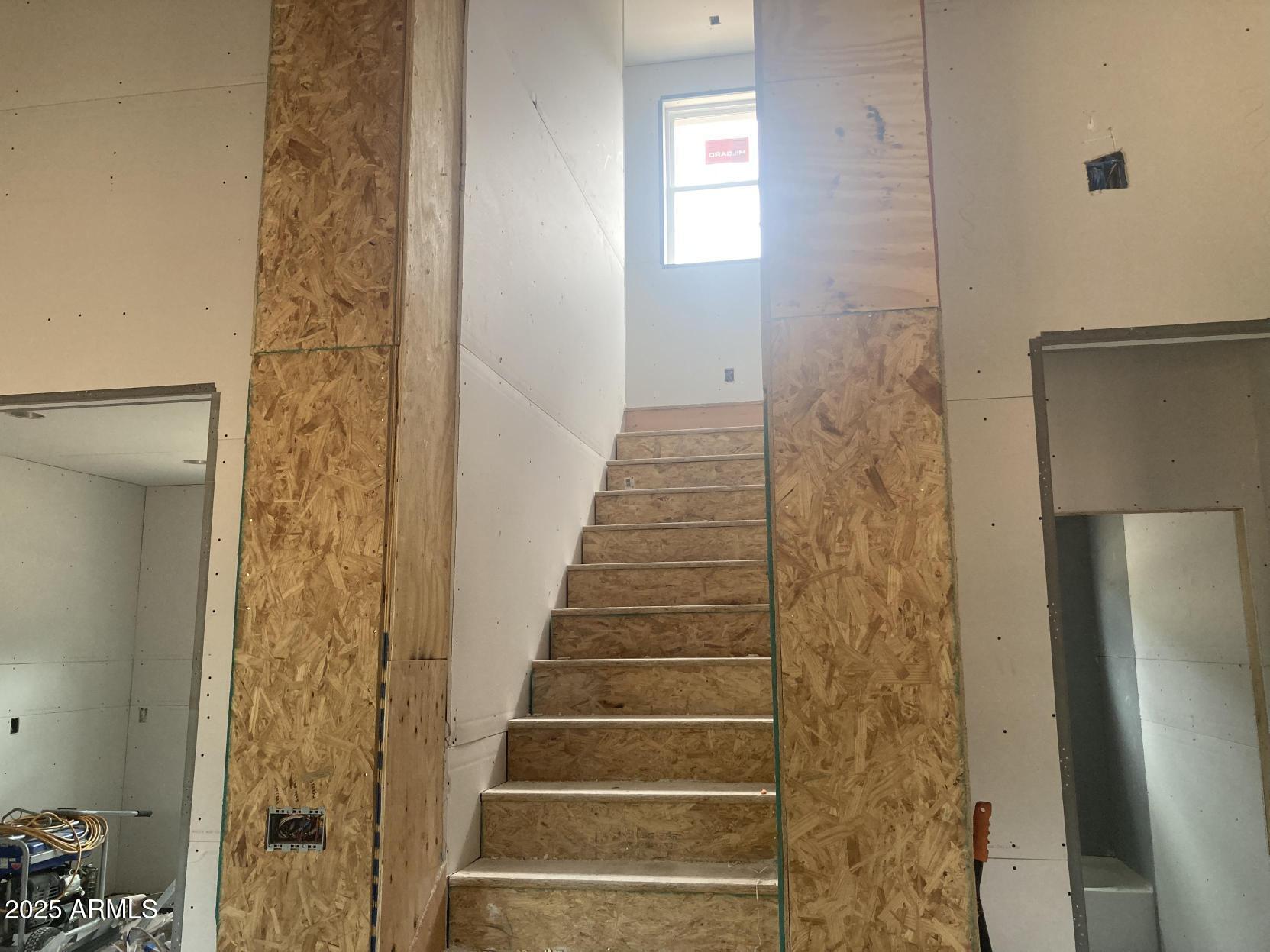 1401 N ROSE QUARTZ Drive