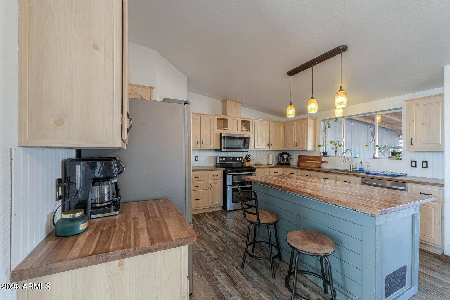 34154 W LA BREA Road