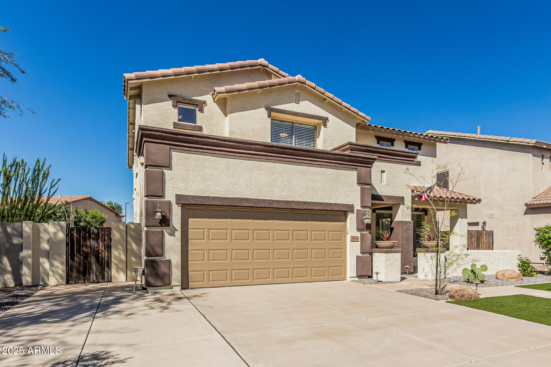 3686 E MEADOWVIEW Drive