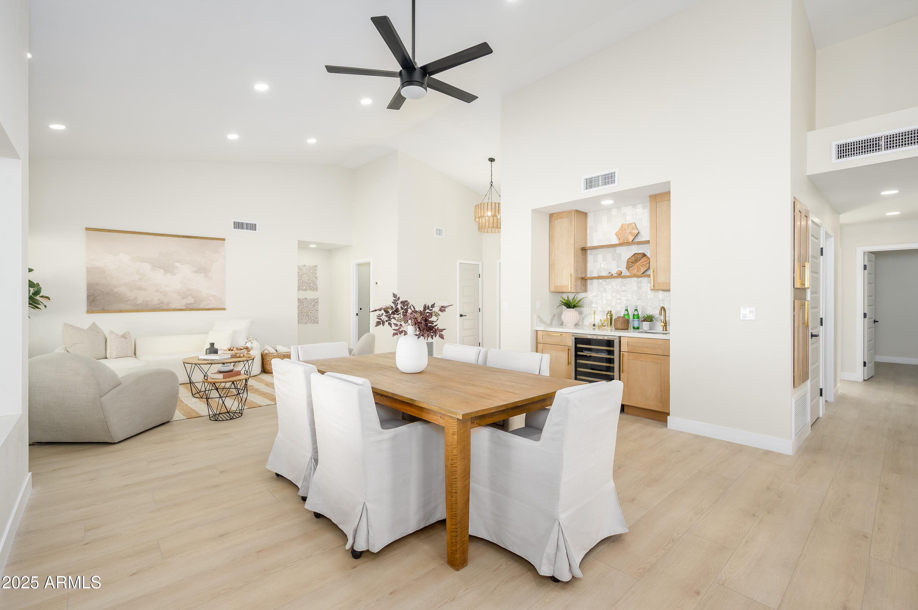 1942 E CALLE DE CABALLOS Road