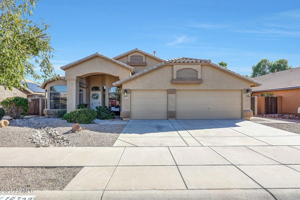 Photo of 16733 W Pierce Street, Goodyear, AZ 85338 (MLS # 6927976)