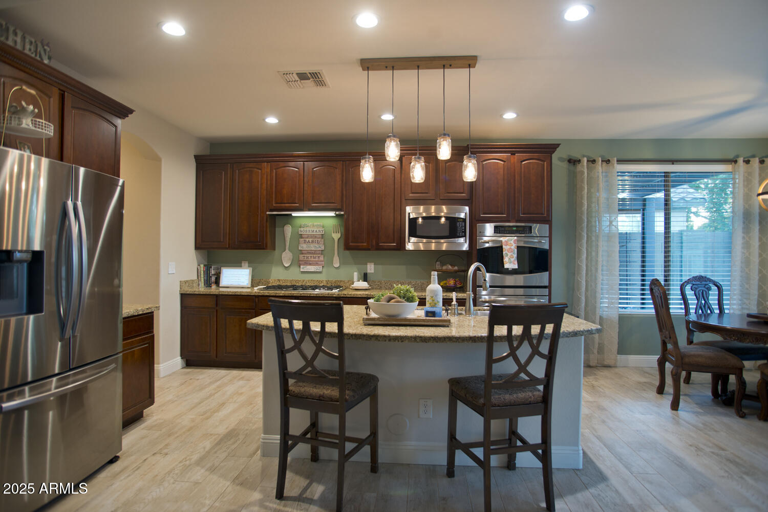 1690 E NIGHTINGALE Lane