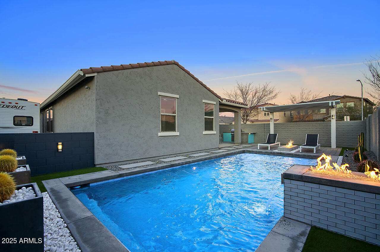 Peoria, Arizona 85383, United States, 2 Bedrooms Bedrooms, ,2 BathroomsBathrooms,Residential,Active,432