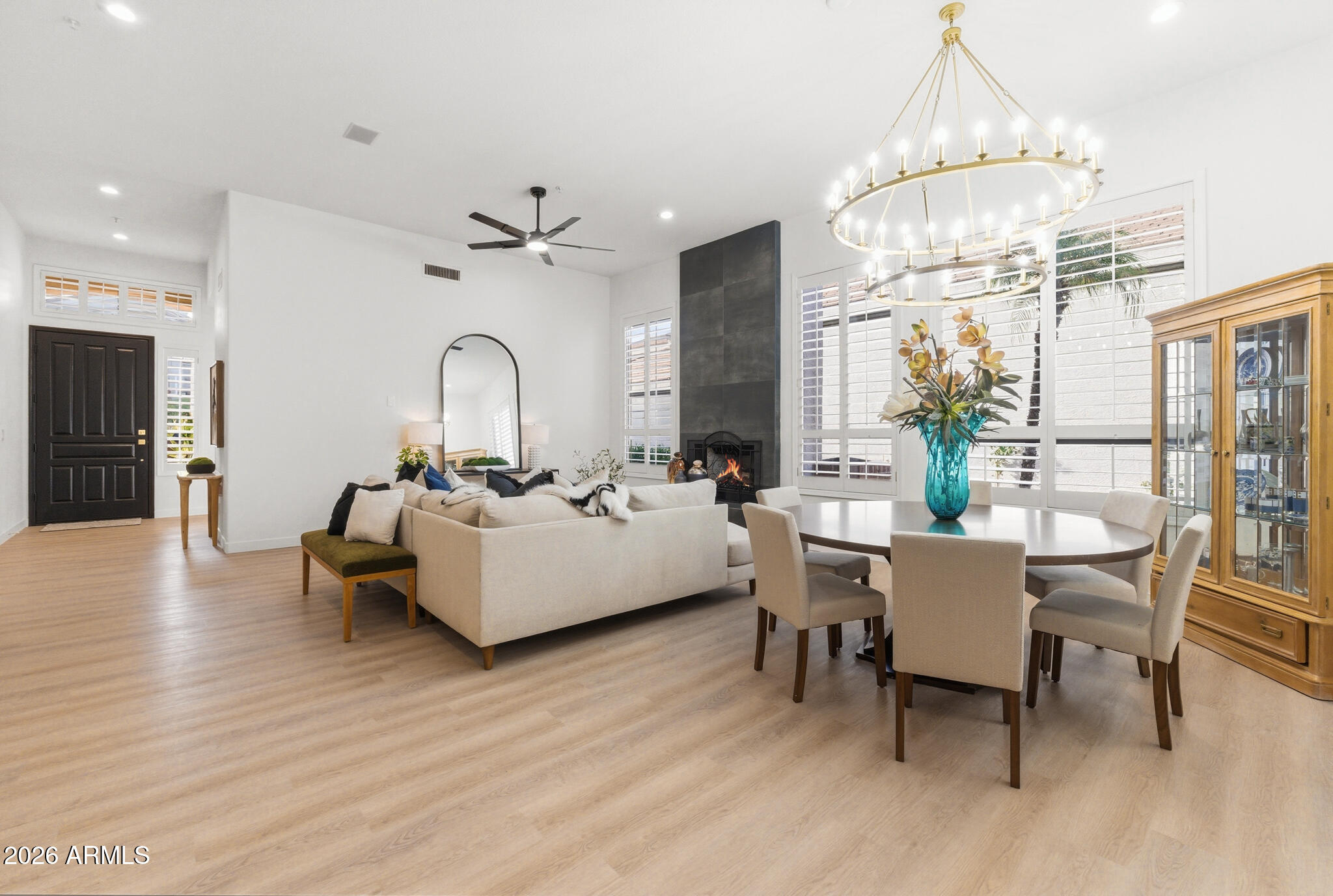 8100 E CAMELBACK Road 167