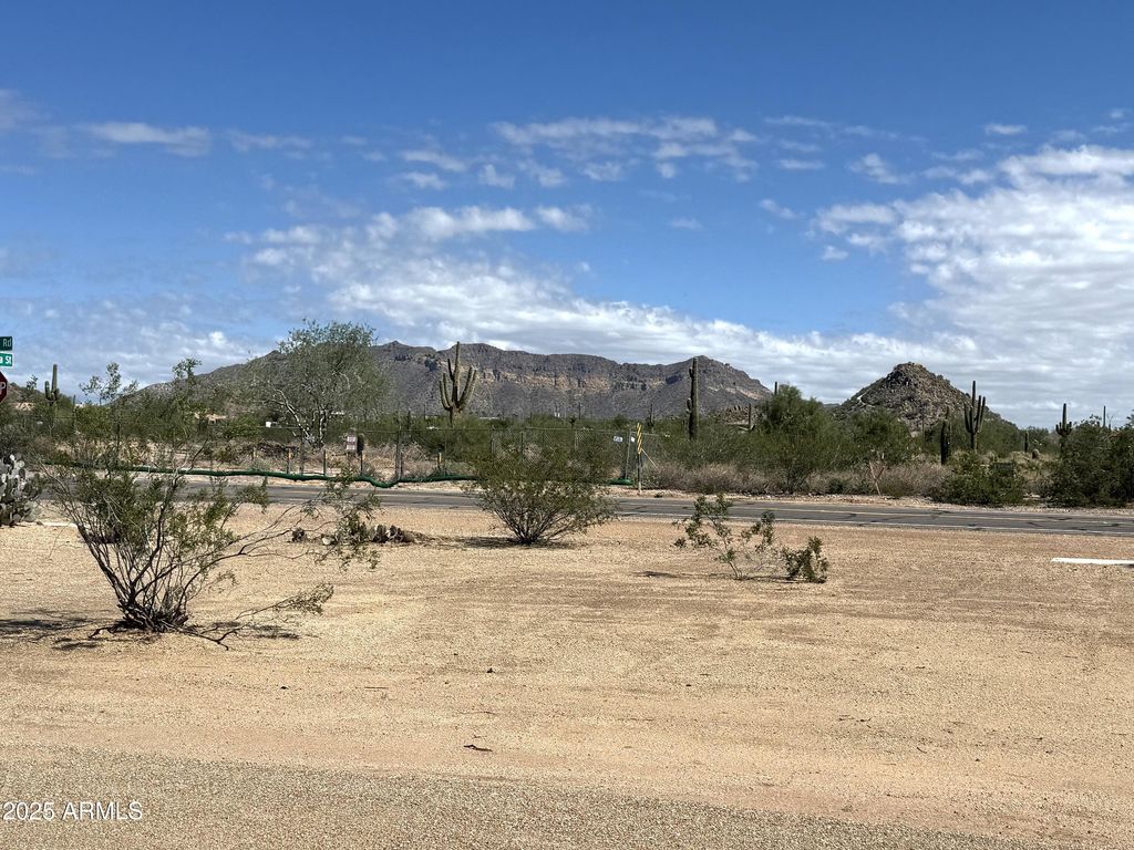 Photo of 2650 N Hawes Road, Mesa, AZ 85207 (MLS # 6930612)