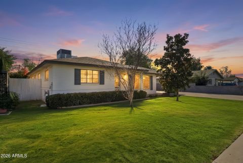 Photo of 1831 E Minnezona Avenue, Phoenix, AZ 85016 (MLS # 6989154)