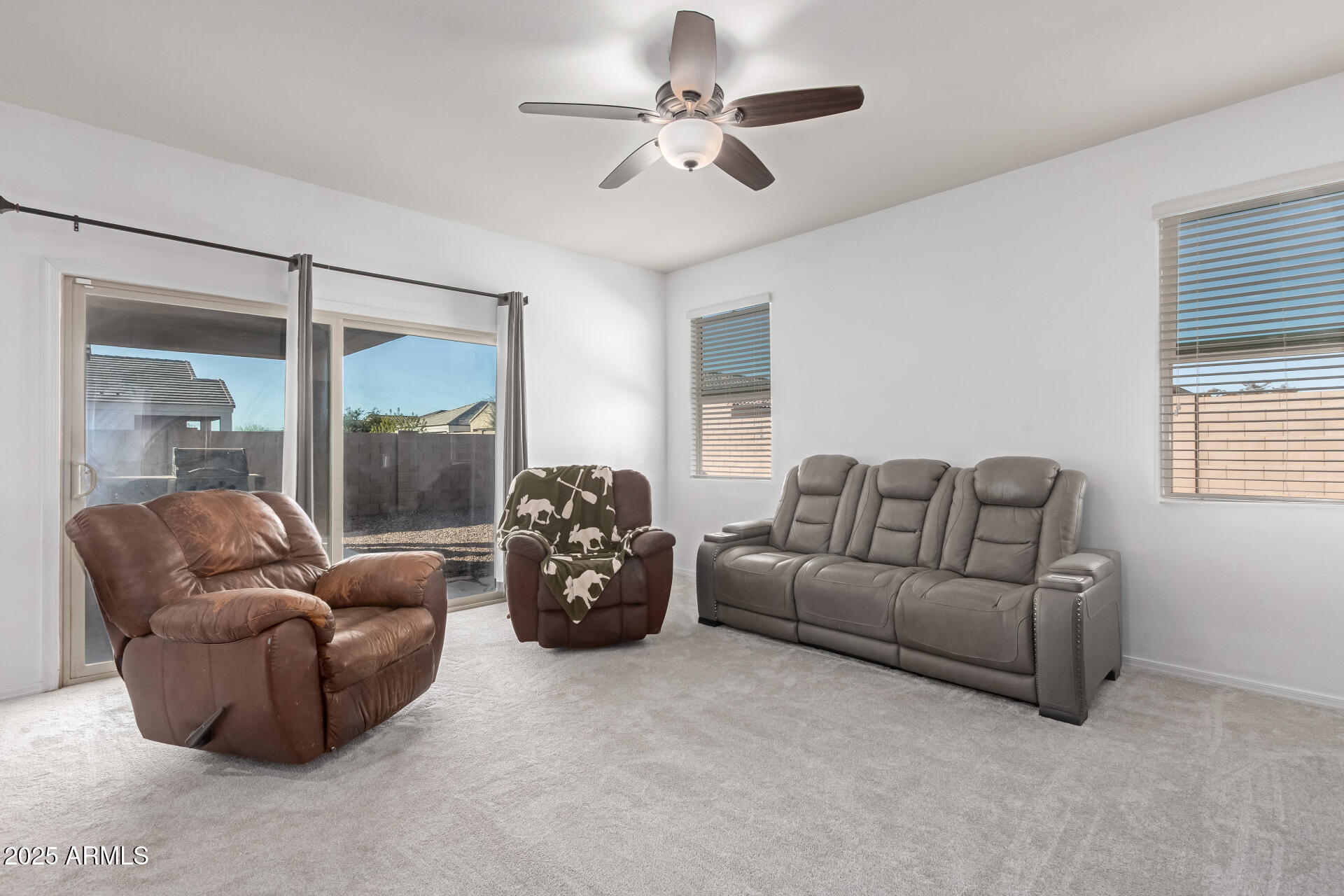 4988 E LIVING STONE Way