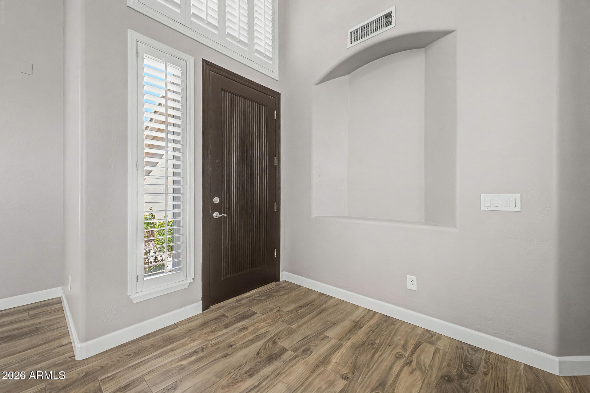 3441 S BEVERLY Place