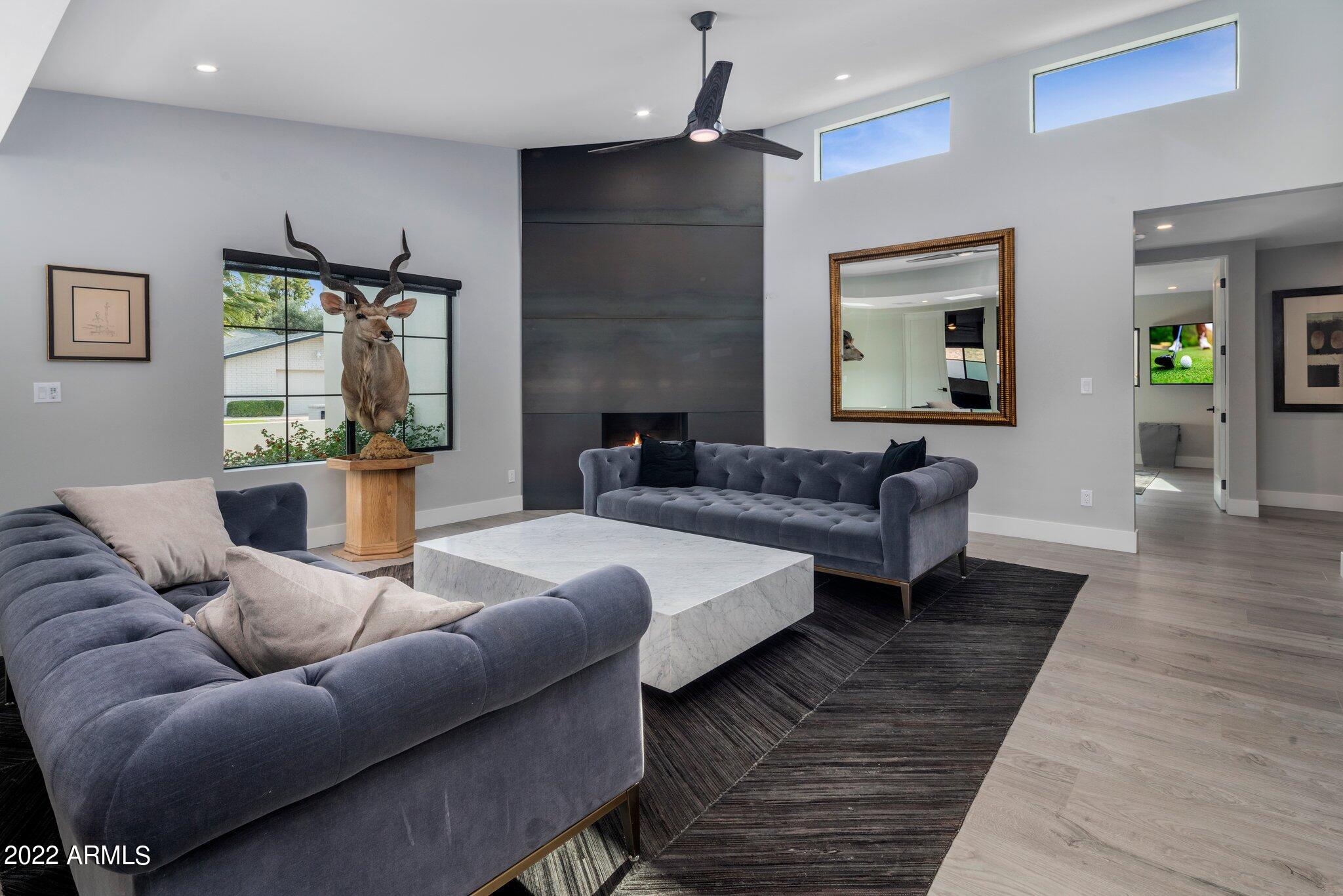 9056 N ARROYA VISTA Drive