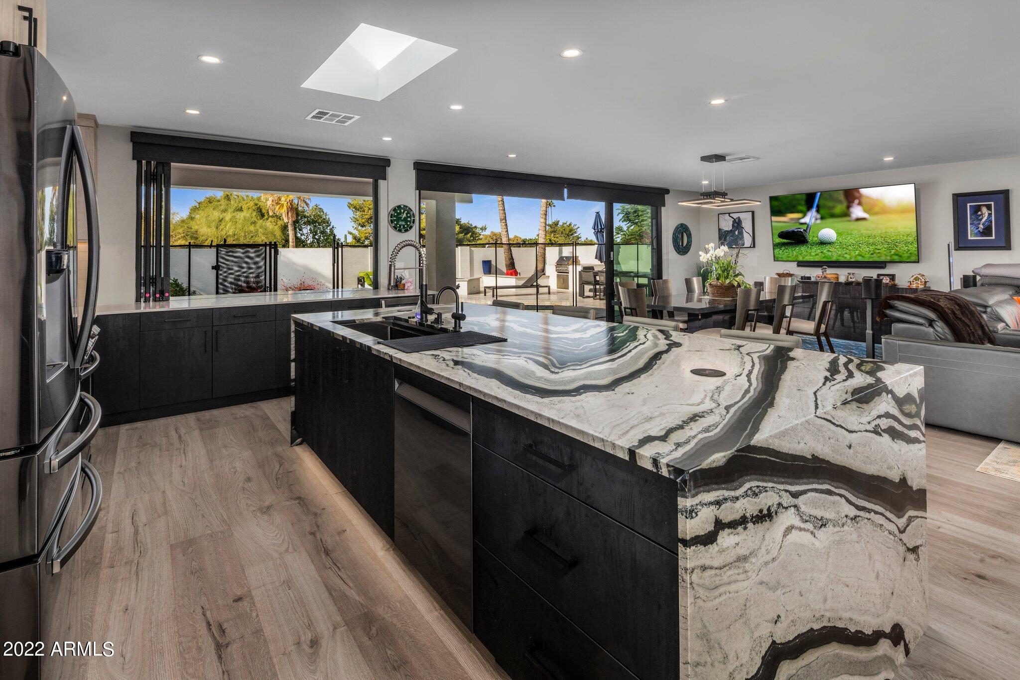 9056 N ARROYA VISTA Drive