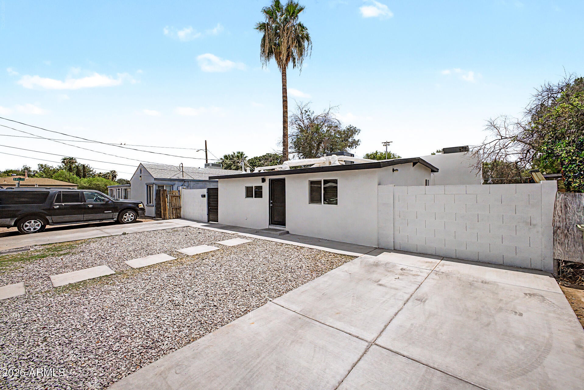 5959 W GARDENIA Avenue