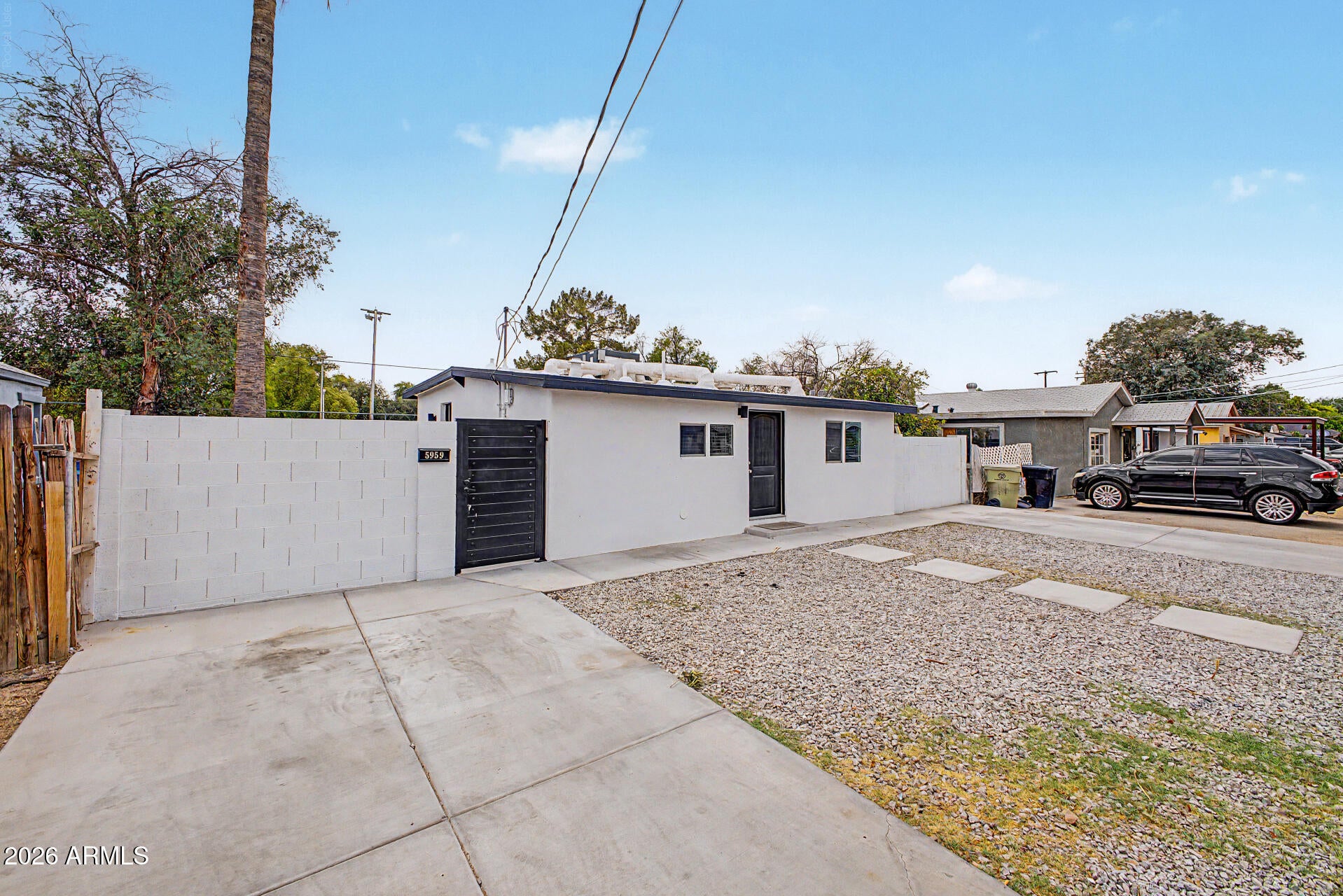5959 W GARDENIA Avenue