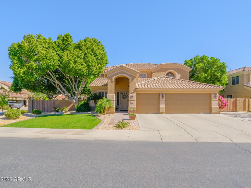 Photo of 6132 W Topeka Drive, Glendale, AZ 85308 (MLS # 7002096)