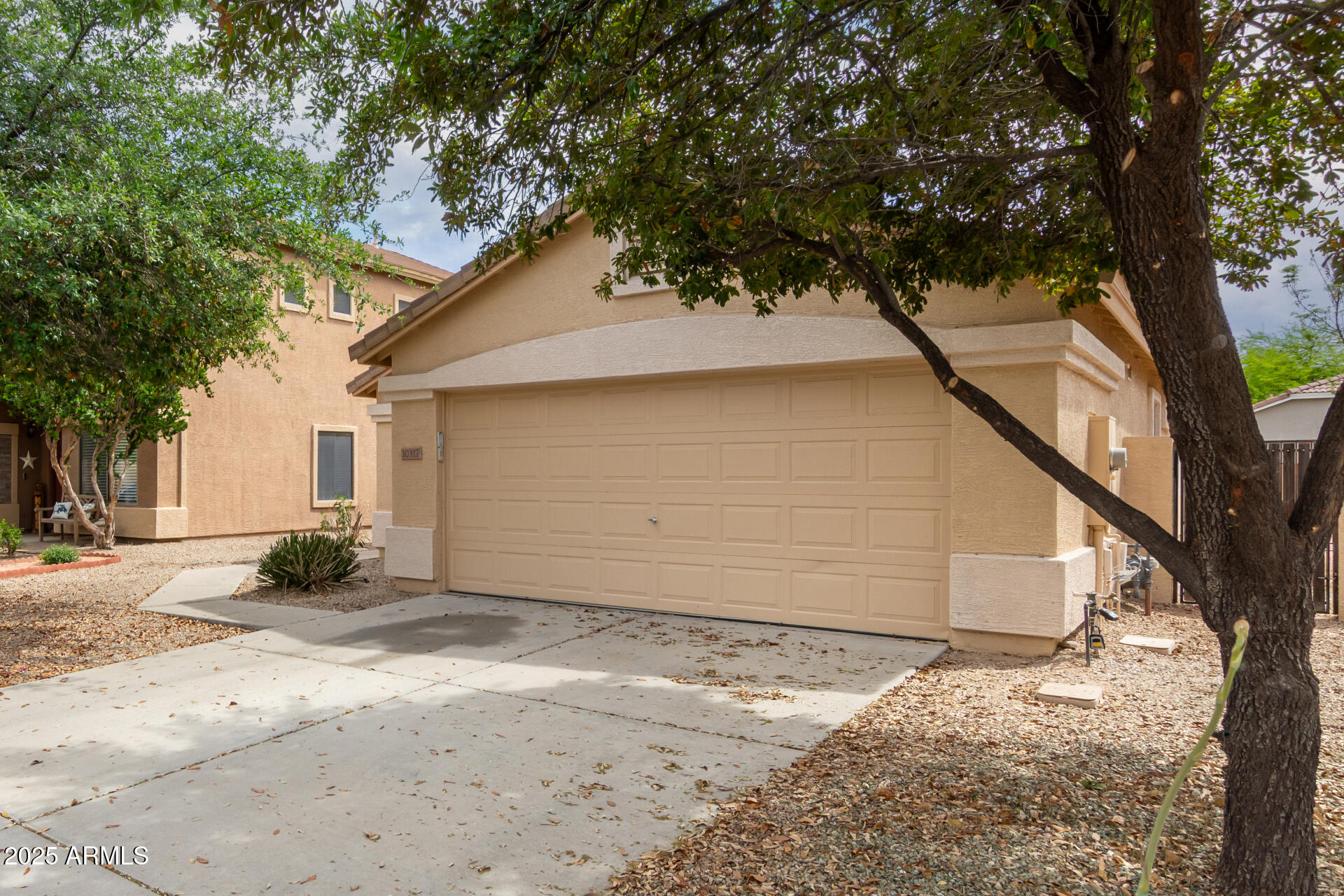 10317 E KIVA Circle
