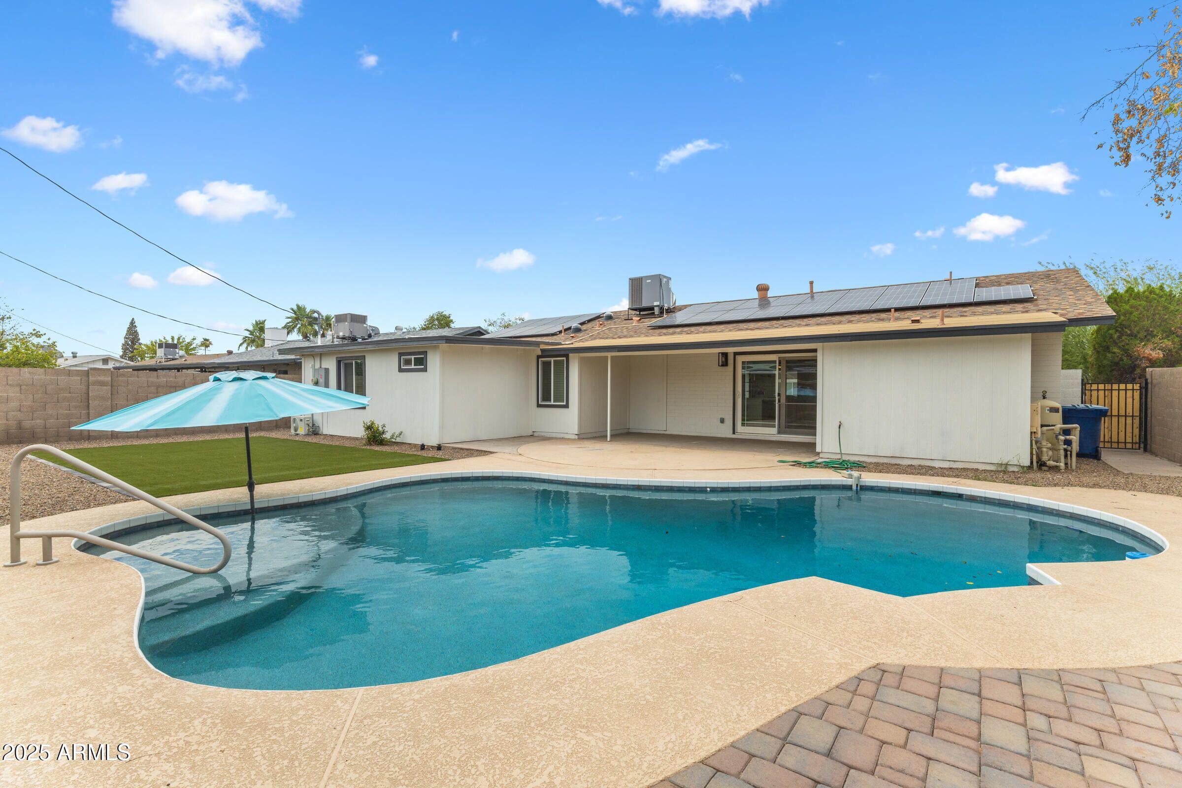 113 E FAIRMONT Drive