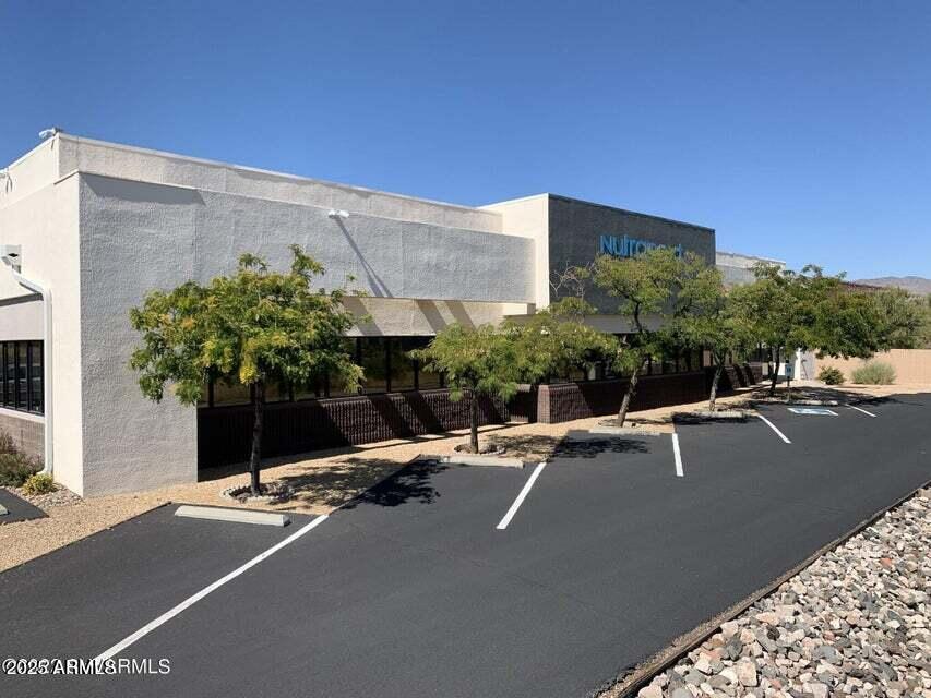 258-260 JUSTIN Drive