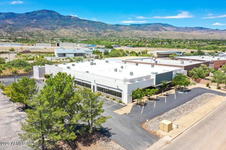 258-260 JUSTIN Drive