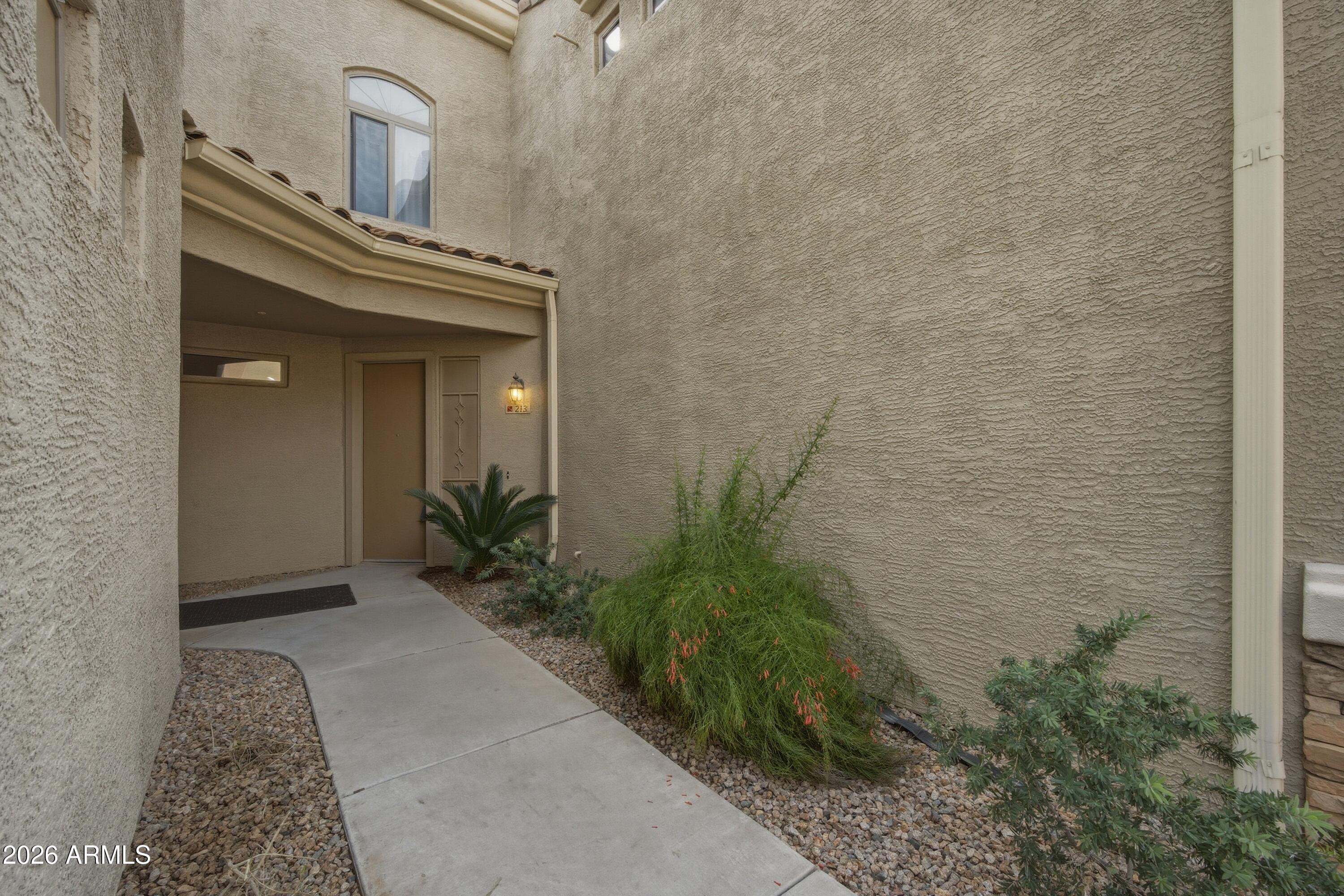 955 E KNOX Road 213
