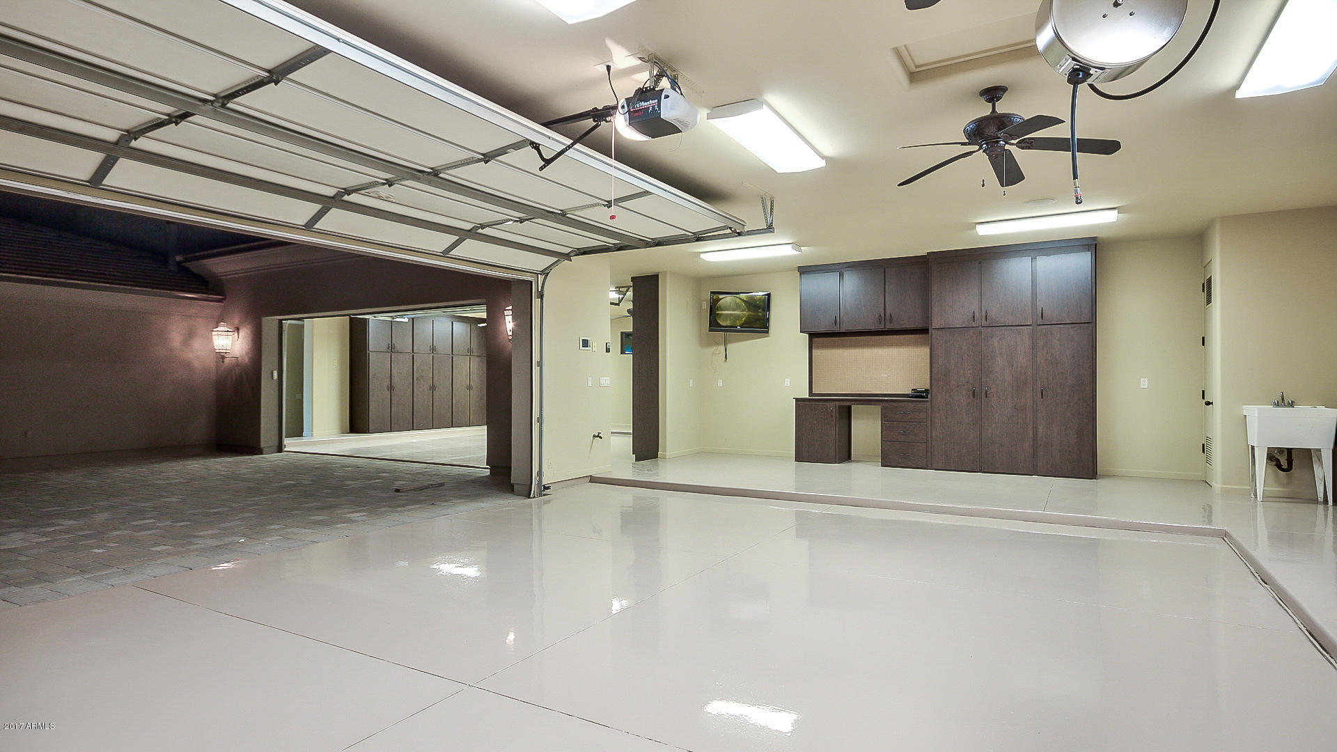 OAKWOOD HILLS - Residential