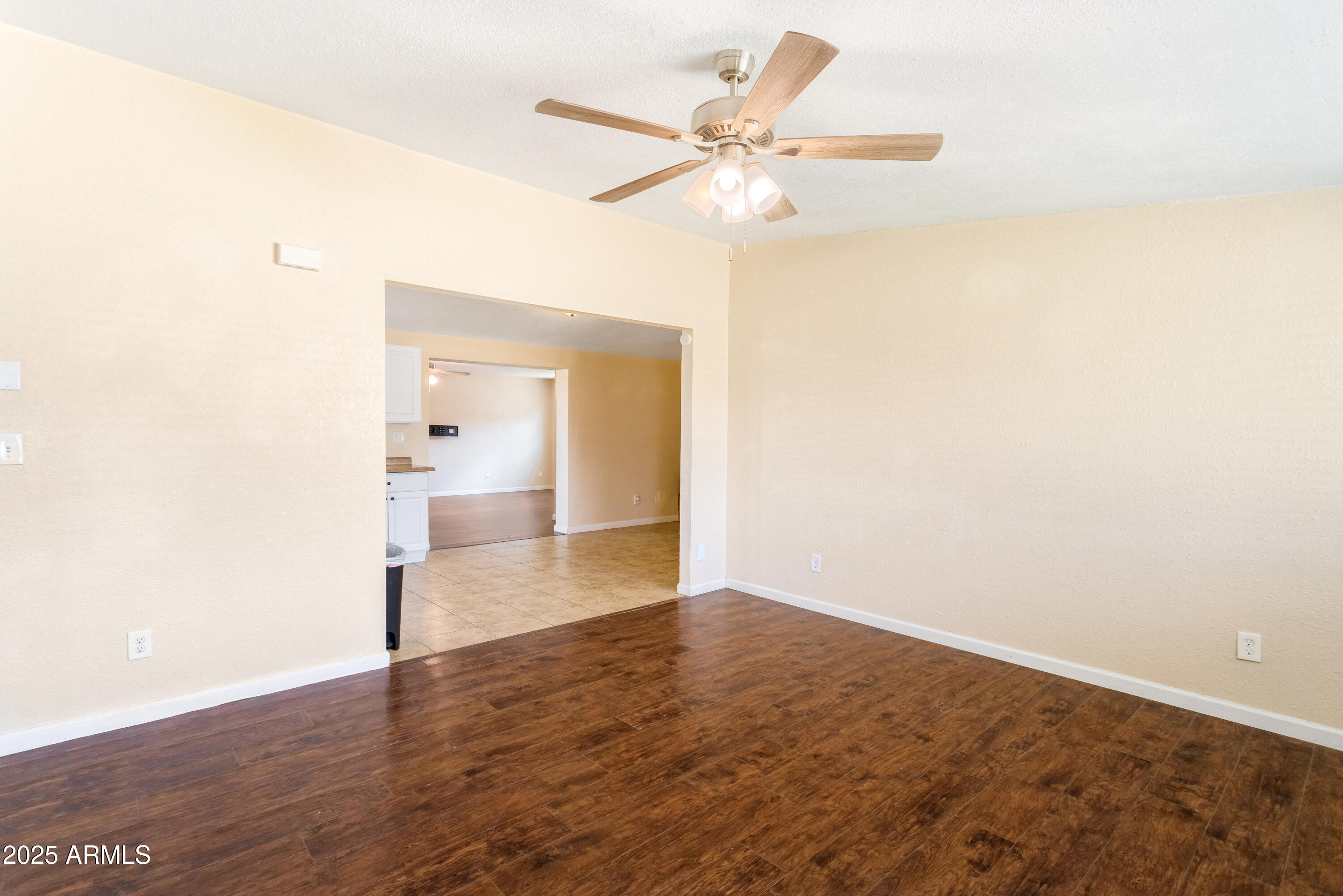 611 S CARMICHAEL Avenue