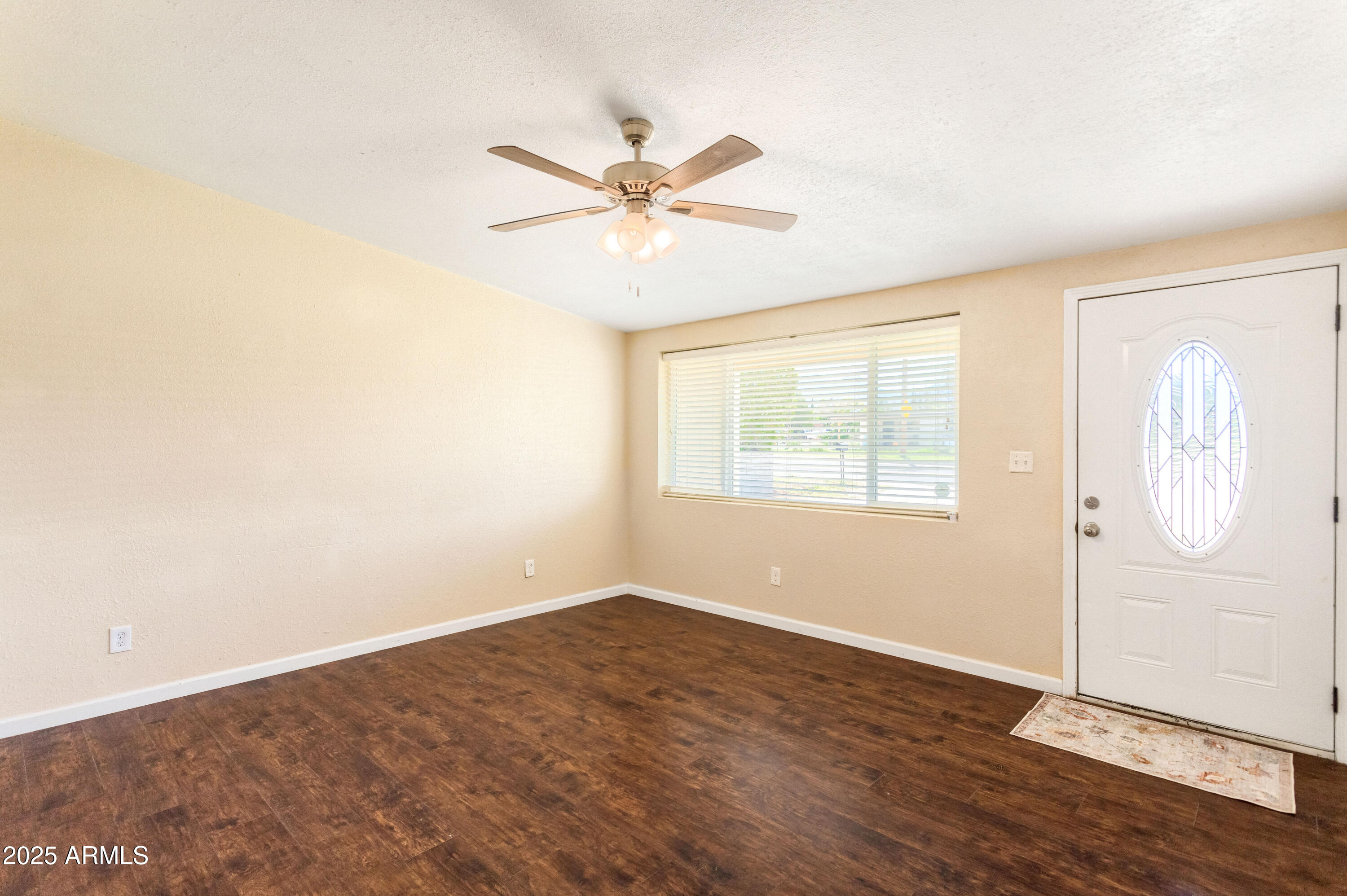 611 S CARMICHAEL Avenue