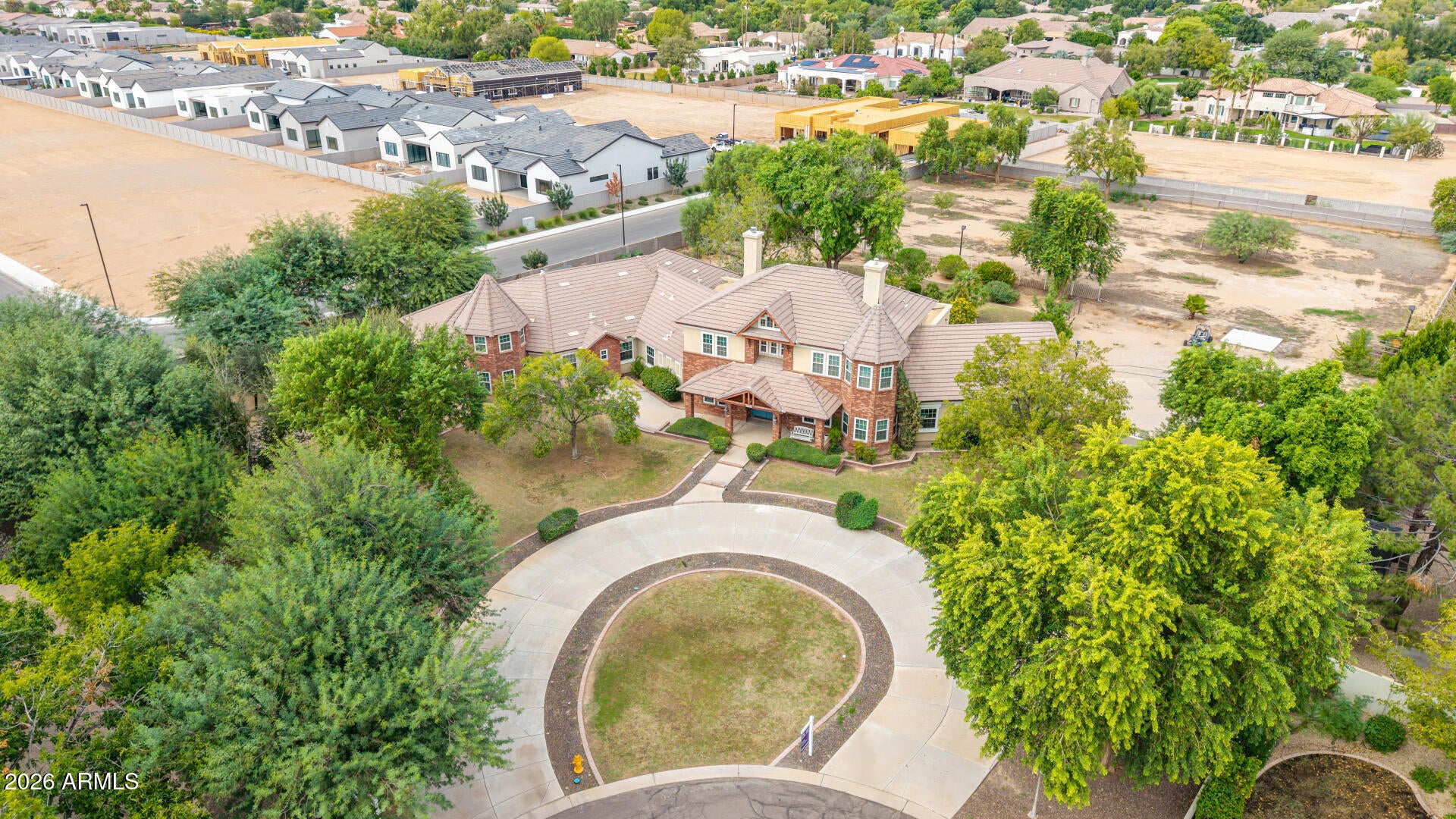 2542 E SCORPIO Place