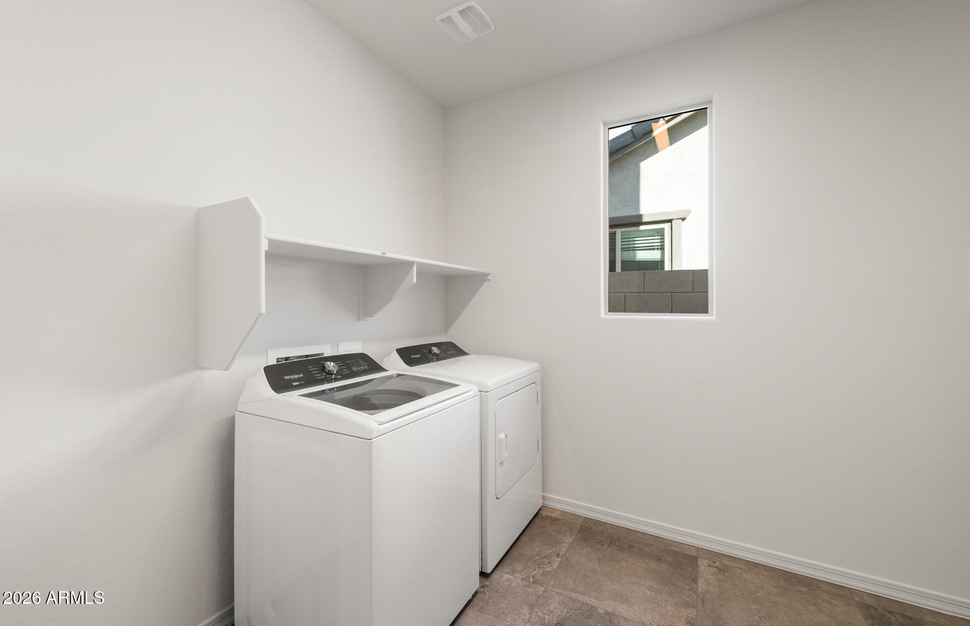 17612 W PASADENA Avenue